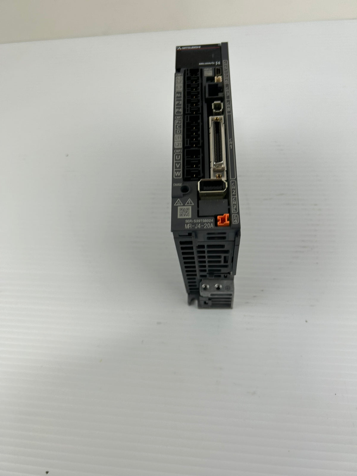 Mitsubishi MR-J4-20A MELSERVO-J4 200W AC Servo Drive Amplifier 200-240VAC