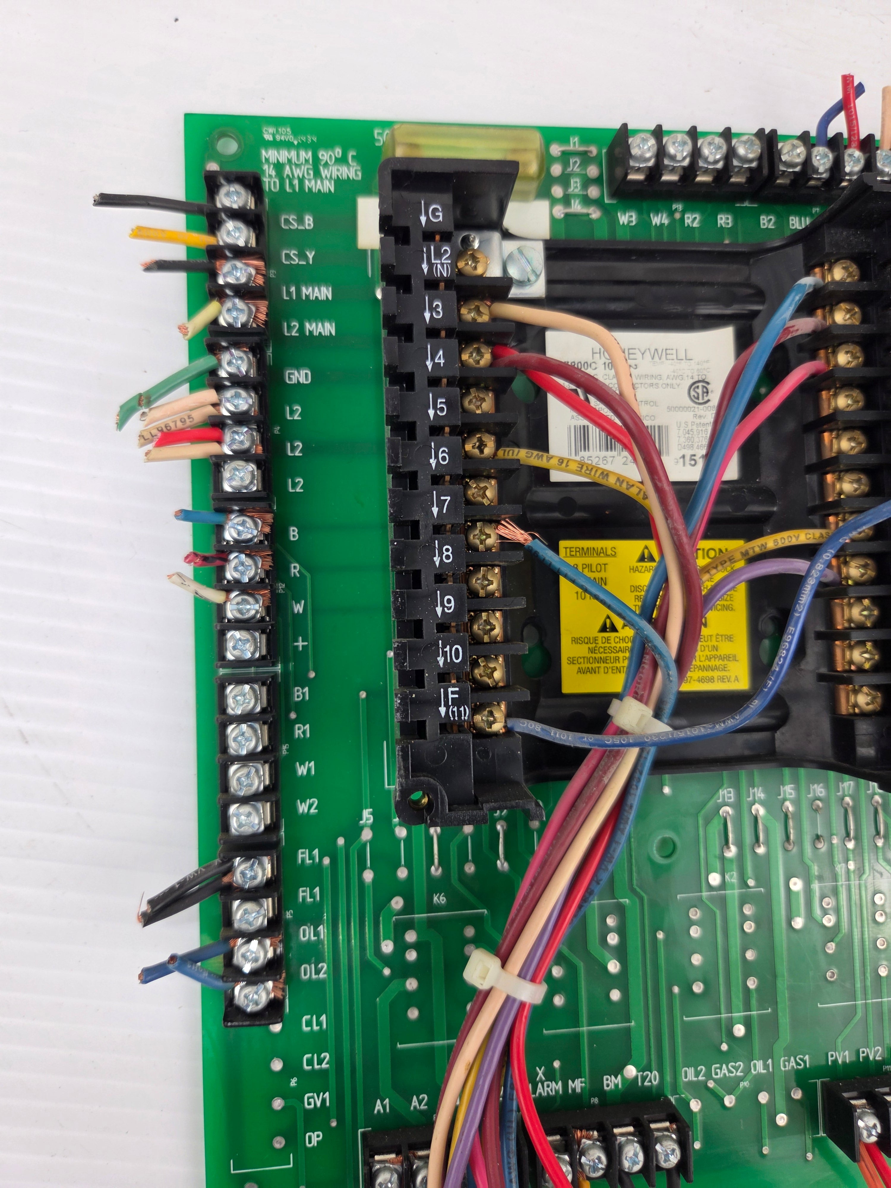Honeywell Q7800C 1068 Power Flame Burner Control Board 50011409-001 50011408