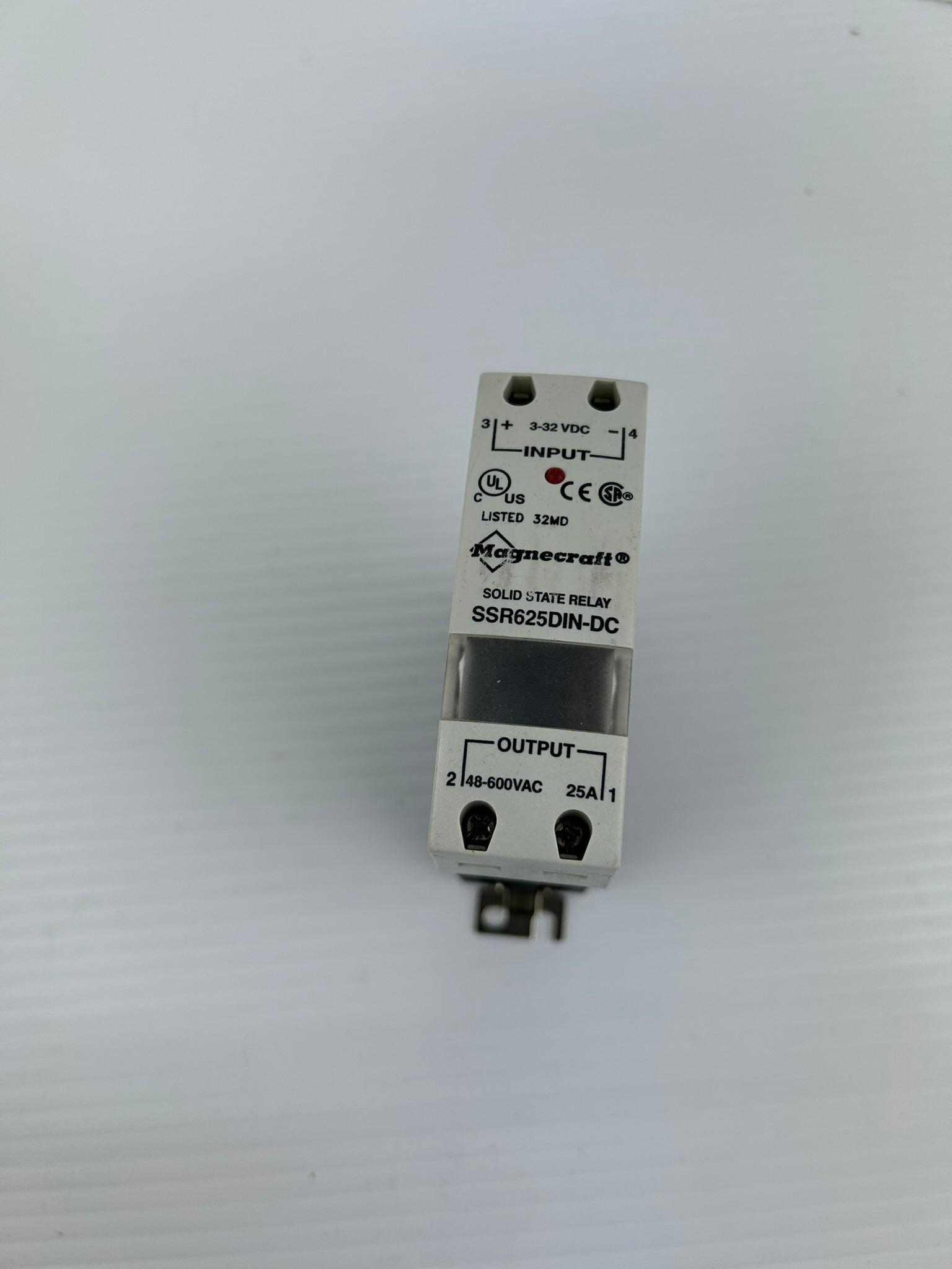 Magnecraft SSR625DIN-DC Solid State Relay 25A 48-600VAC 3-32VDC with Heatsink