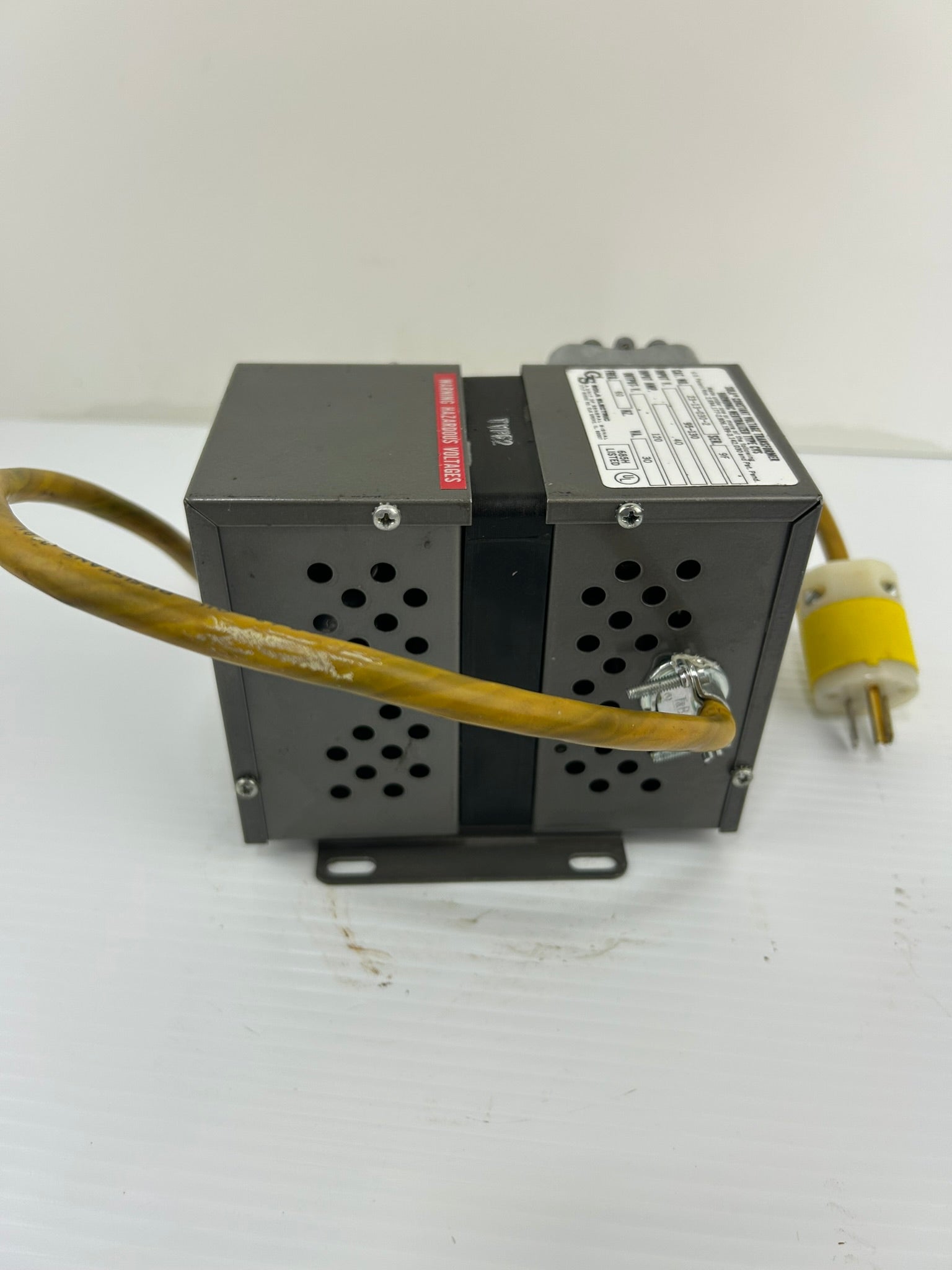 Sola 23-13-030-2 Constant Voltage Transformer 30VA Series 9F 60 Hz