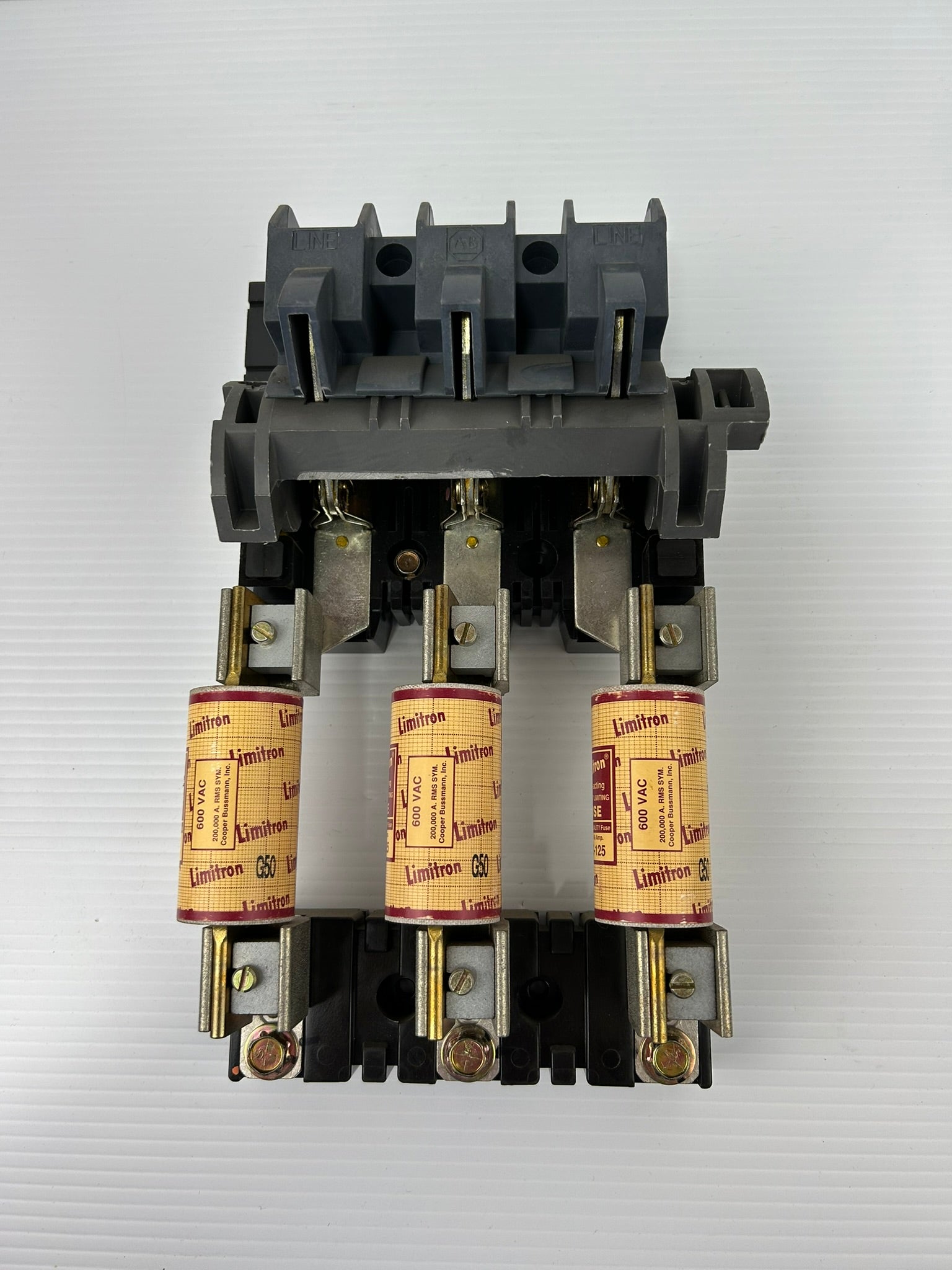 Allen-Bradley 40120-563-01 Fusible Disconnect Switch 200A 600V with Fuses JKS125