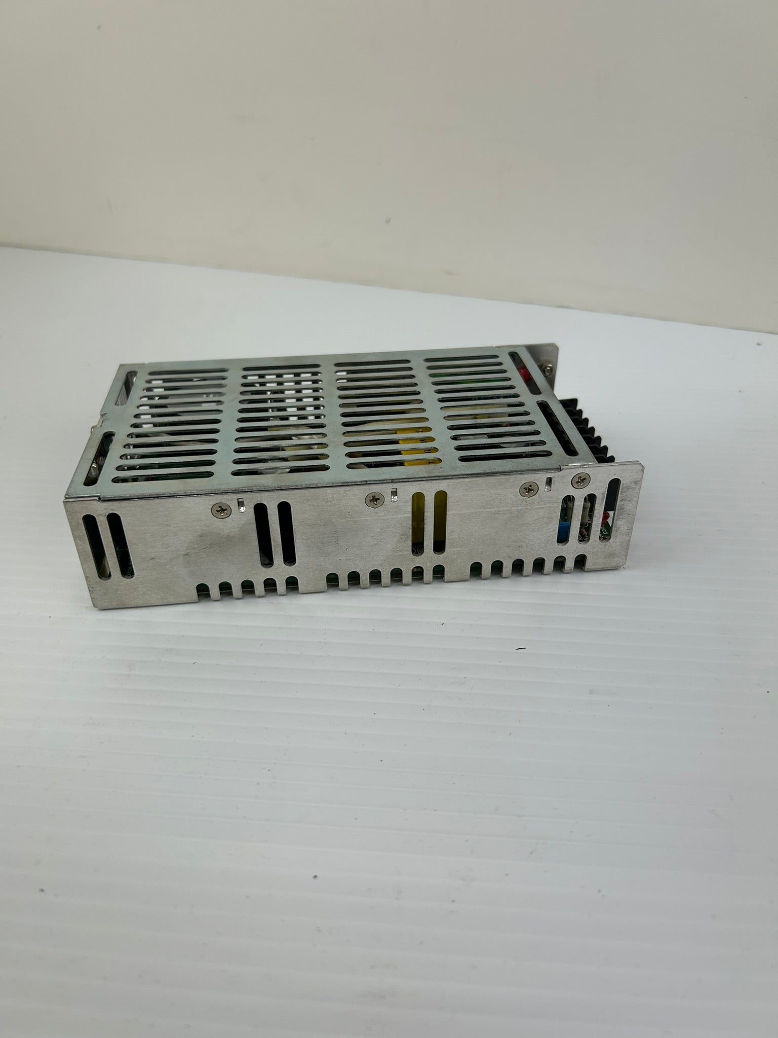 Power Source WRBJ23FWX-U Switching Power Supply 15V 2.5A/2A 115-230VAC