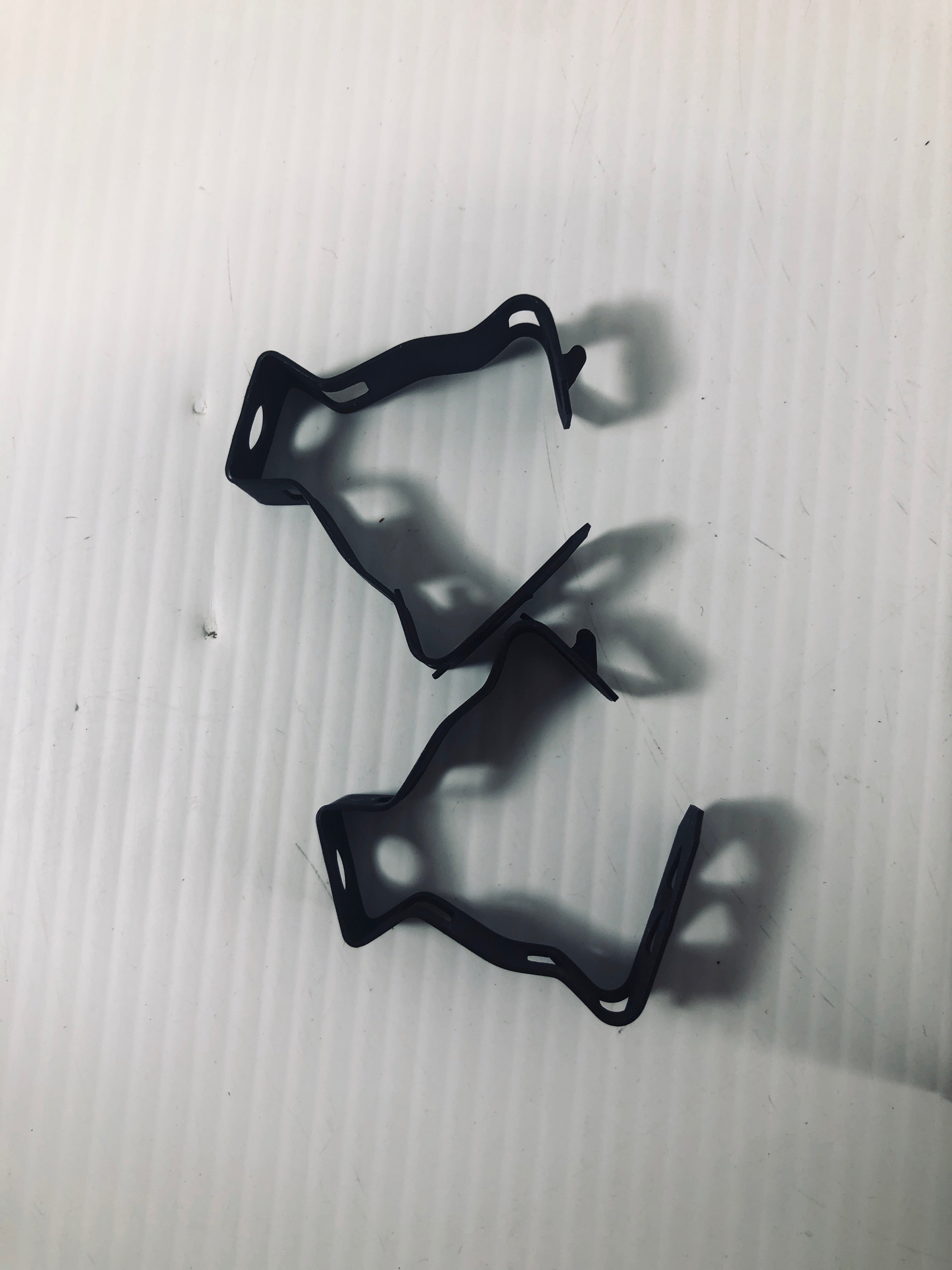 Minerallac Spring Steel KC1234 Kombo Clip For 1/2 to 3/4 Conduit Box of 100