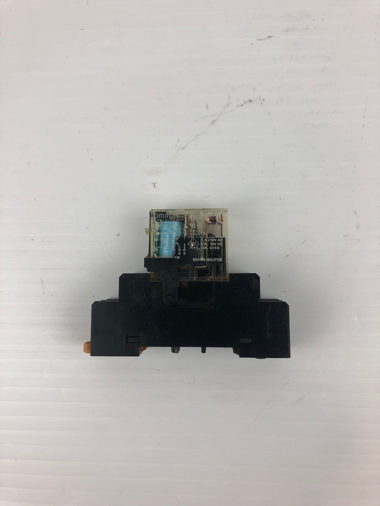 Omron Relay G2R-2-SND with Base 14Z5C 5A 250V