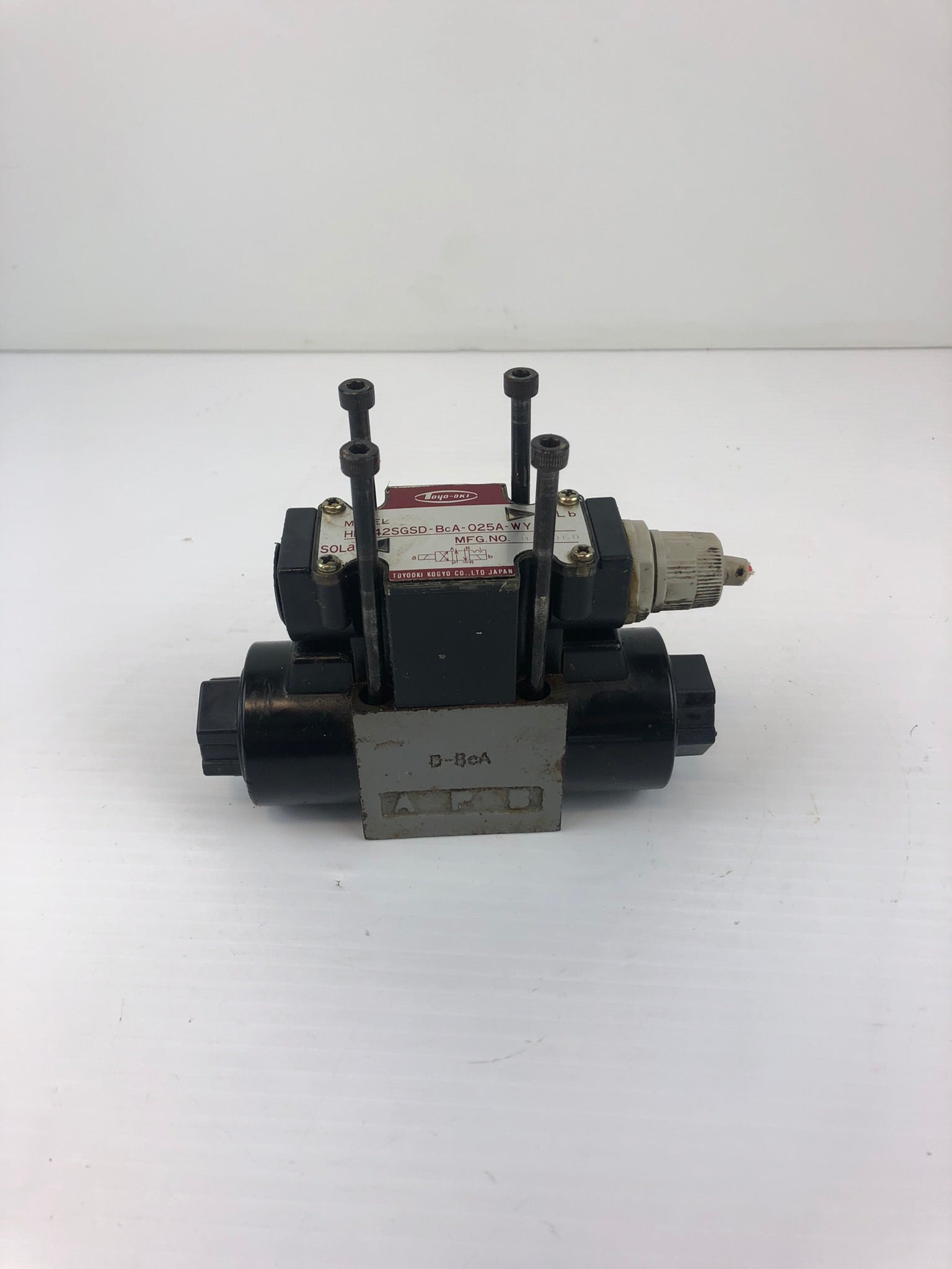 Toyo-Oki HDI-42SGSD-BcA-025A-WY Hydraulic Solenoid Valve