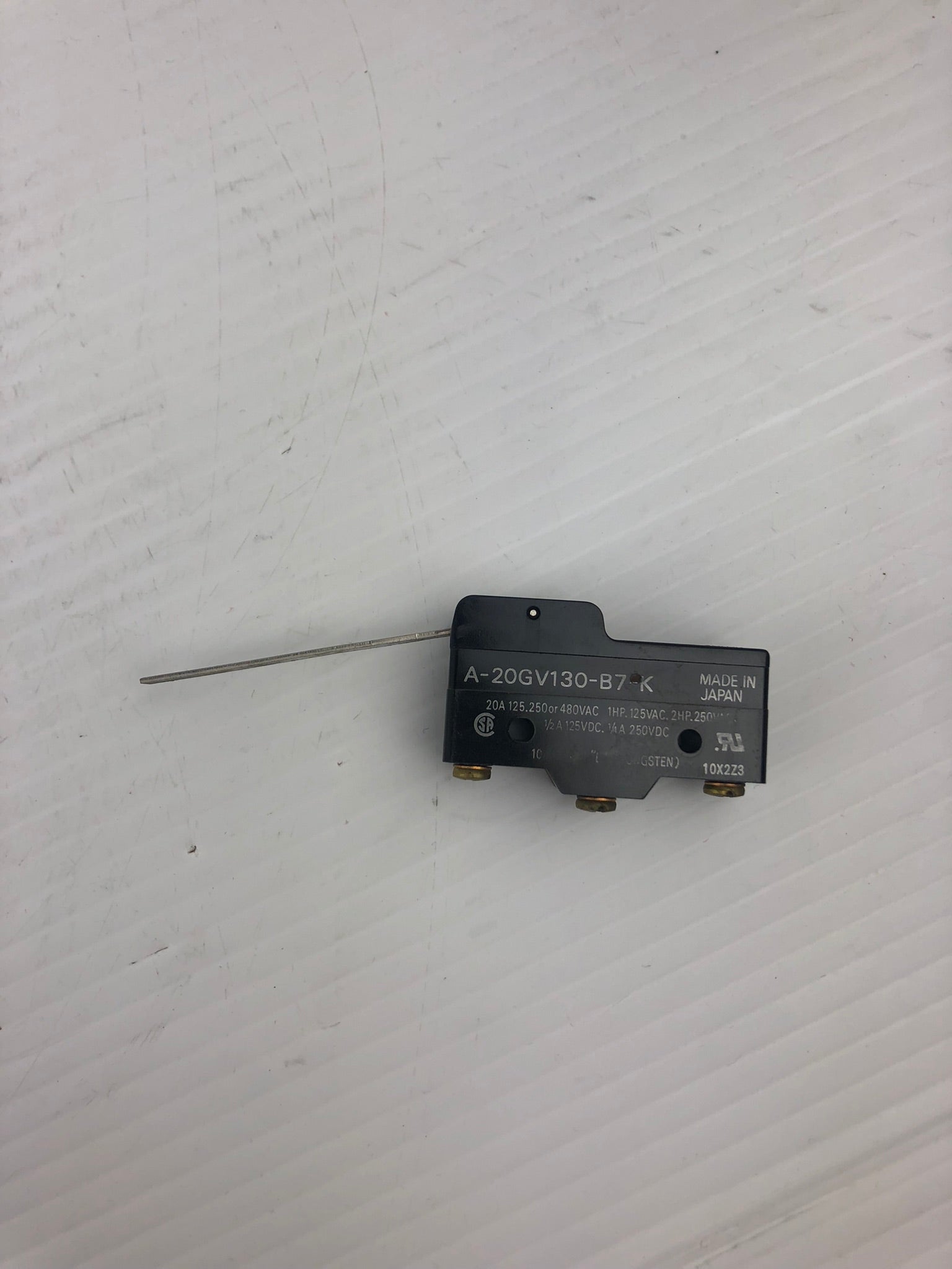 Omron A-20GV130-B7-K Micro Switch - Lot of 5