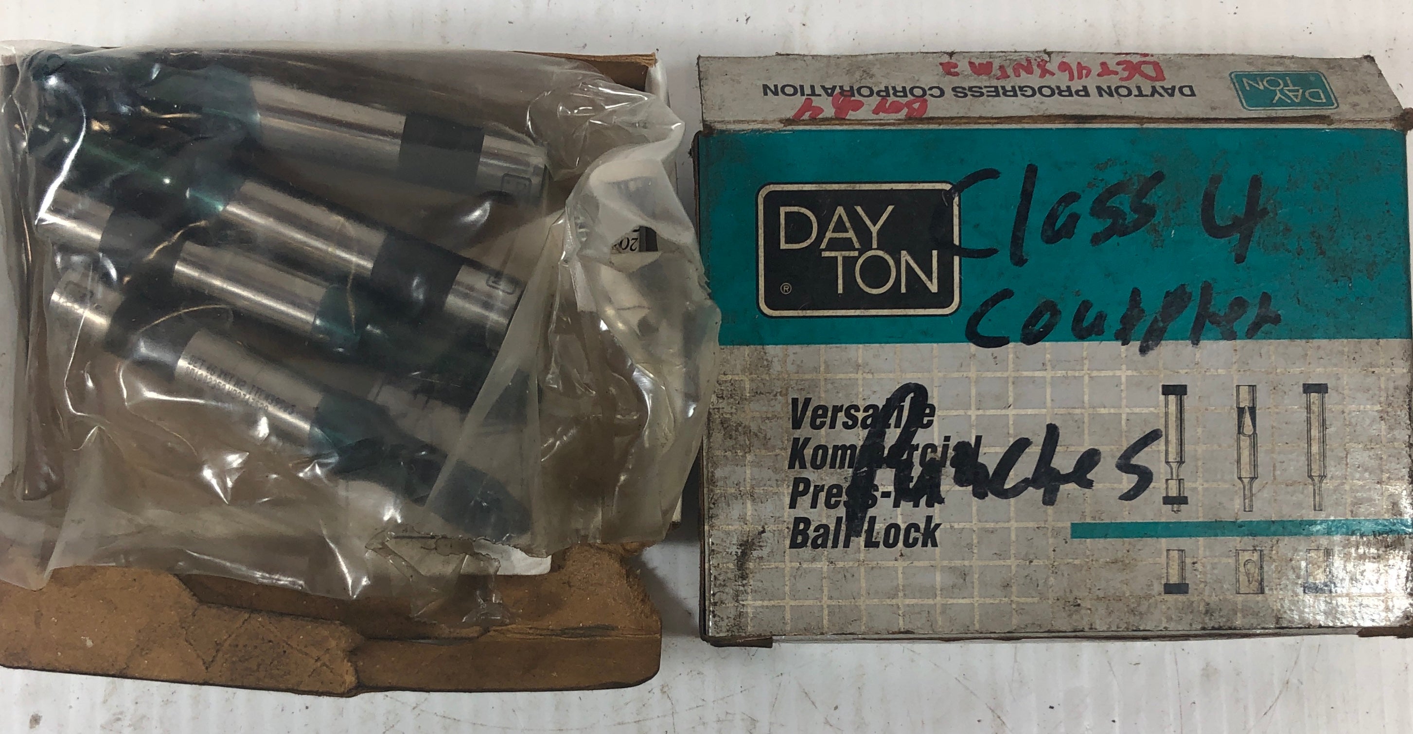 Dayton Versatile Kommercial Press Fit Ball Lock DET46XNTM2 Box of 4