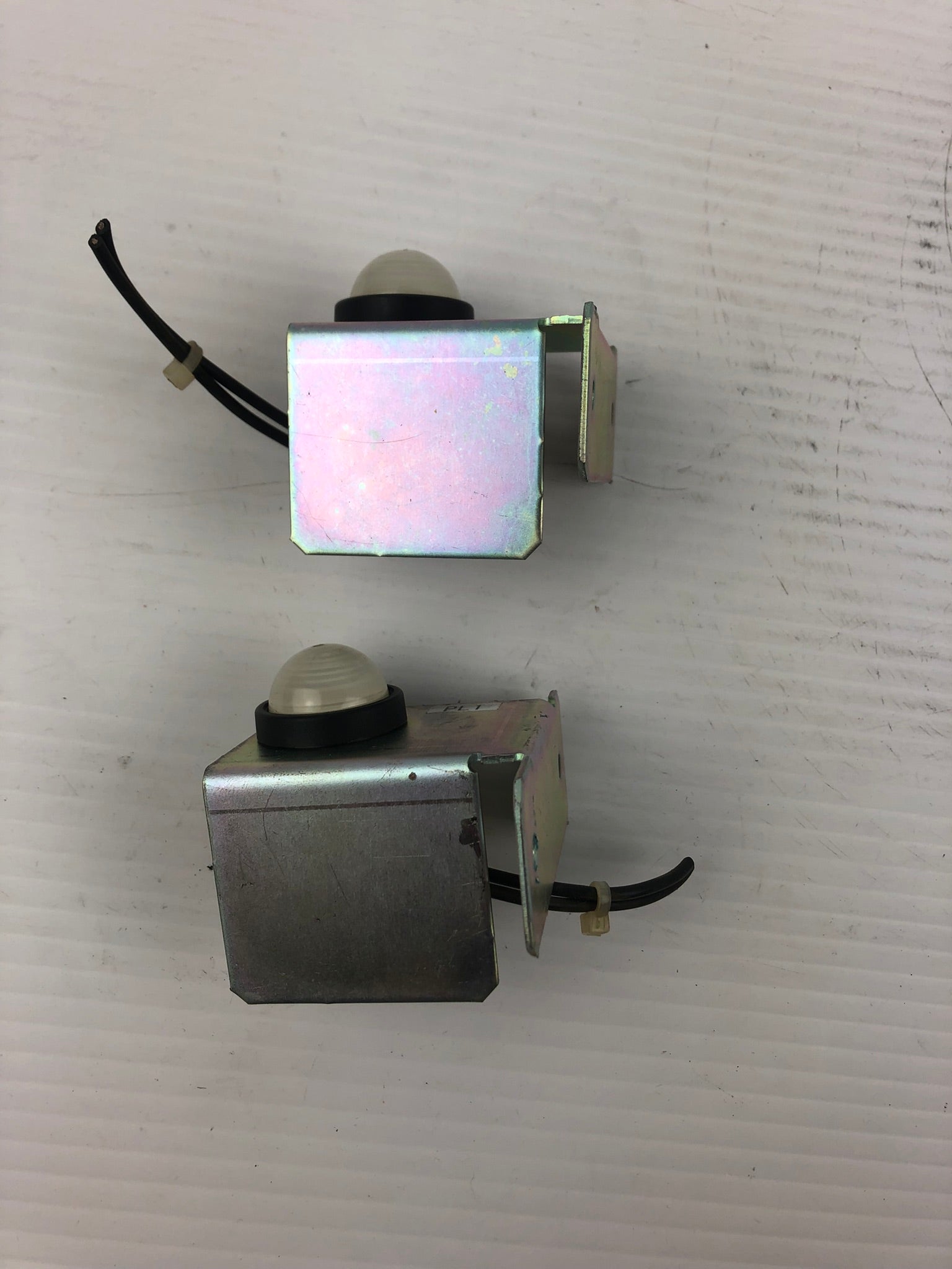 Fuji DR22D0L Indicator Light White E3 30 V (Lot of 2)