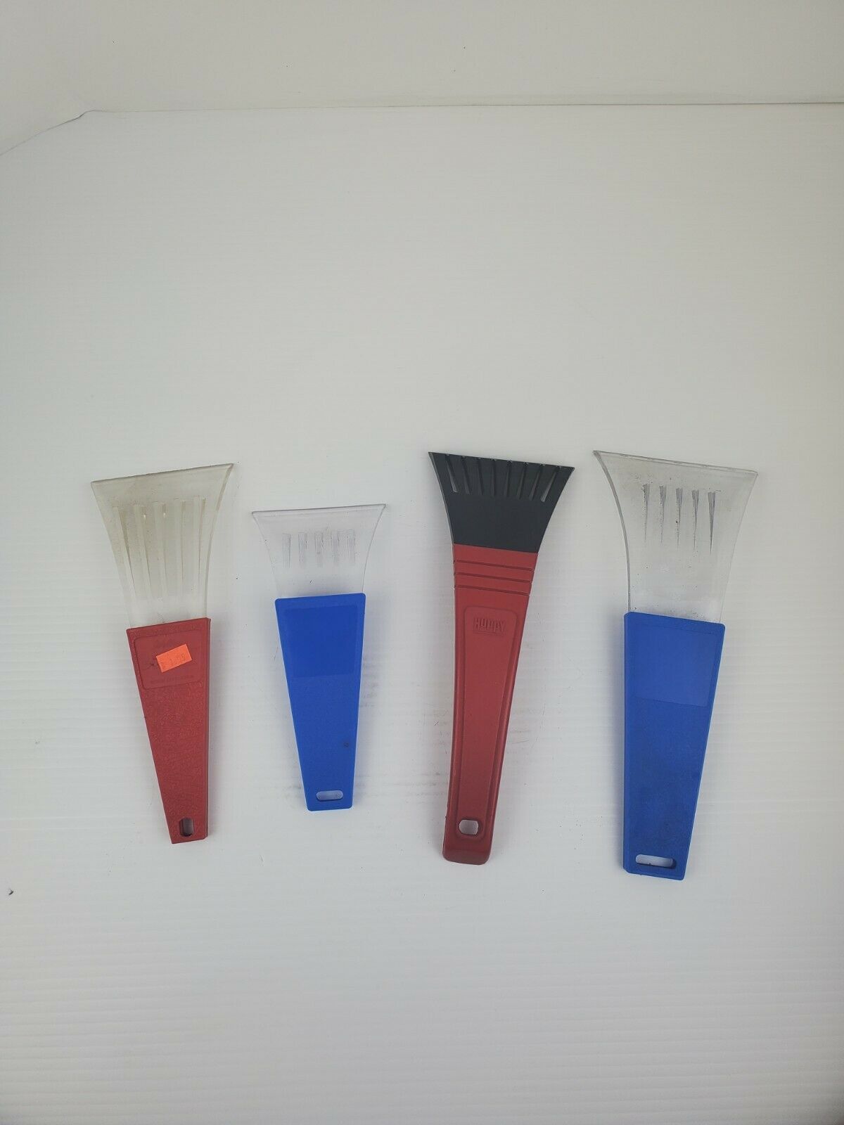Assorted Ice Scraper (Lot of 4)