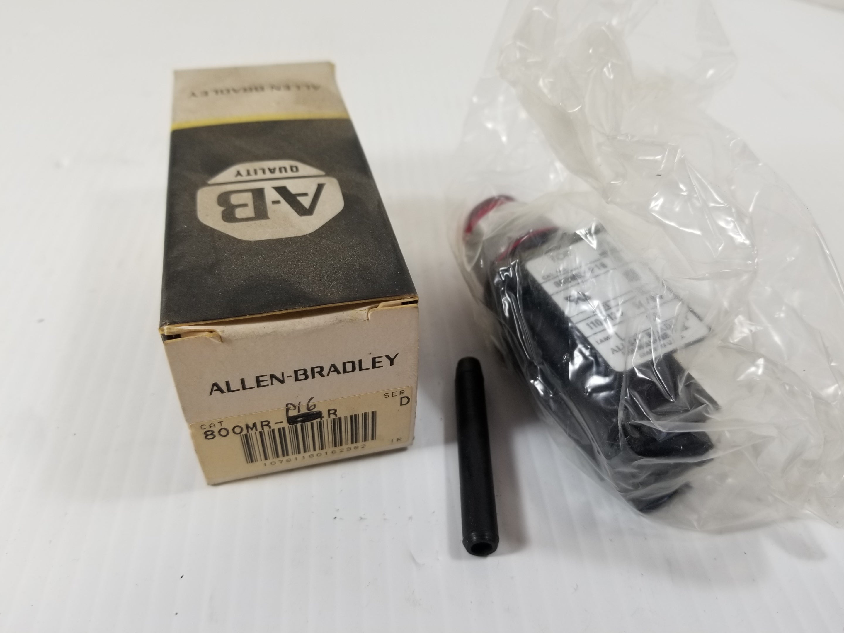 Allen-Bradley 800MR-P16R Small Pilot Light Red Lens