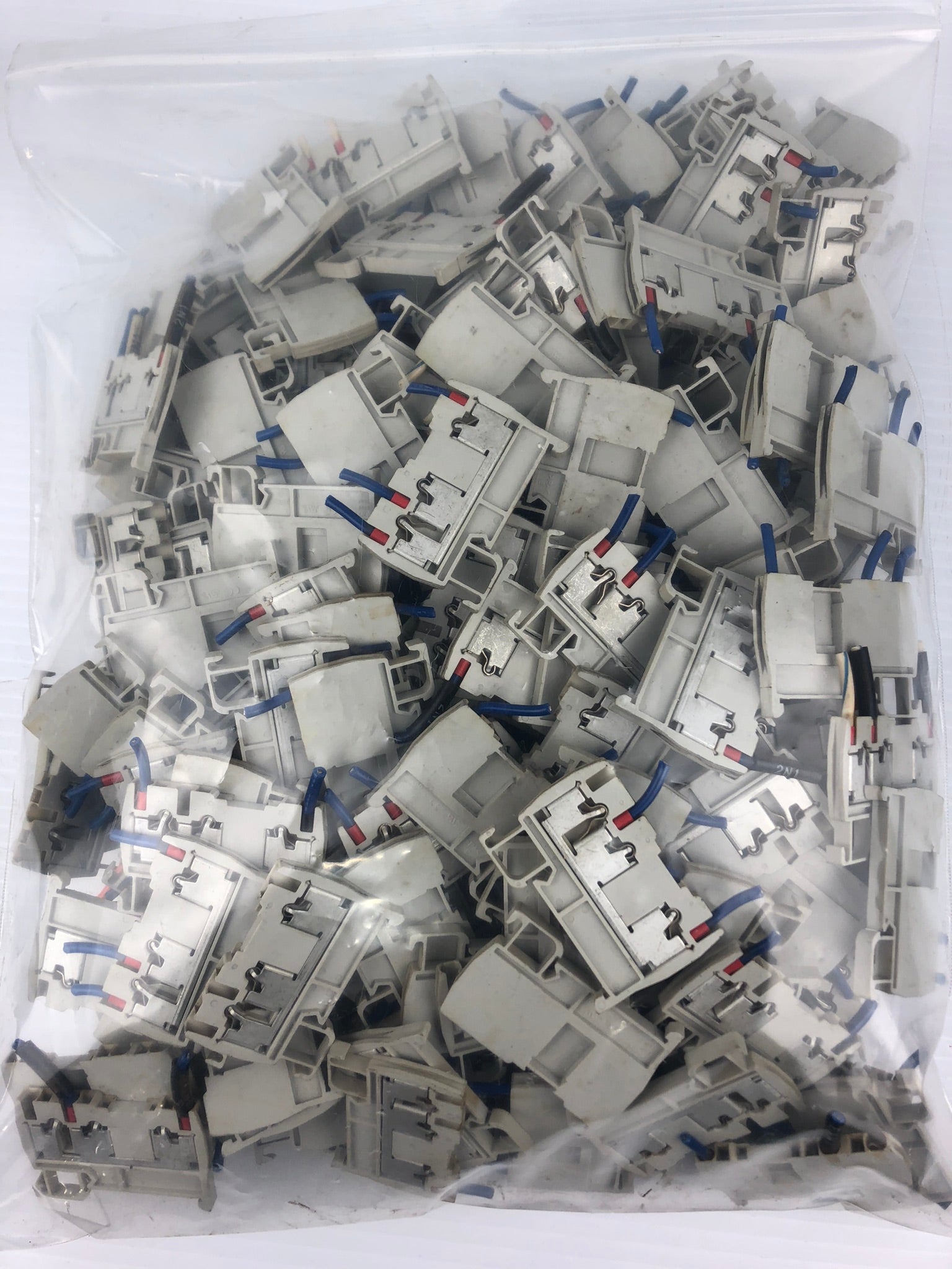 Kasuga TW25D Terminal Blocks 600V 2mm 20A - Lot of 179
