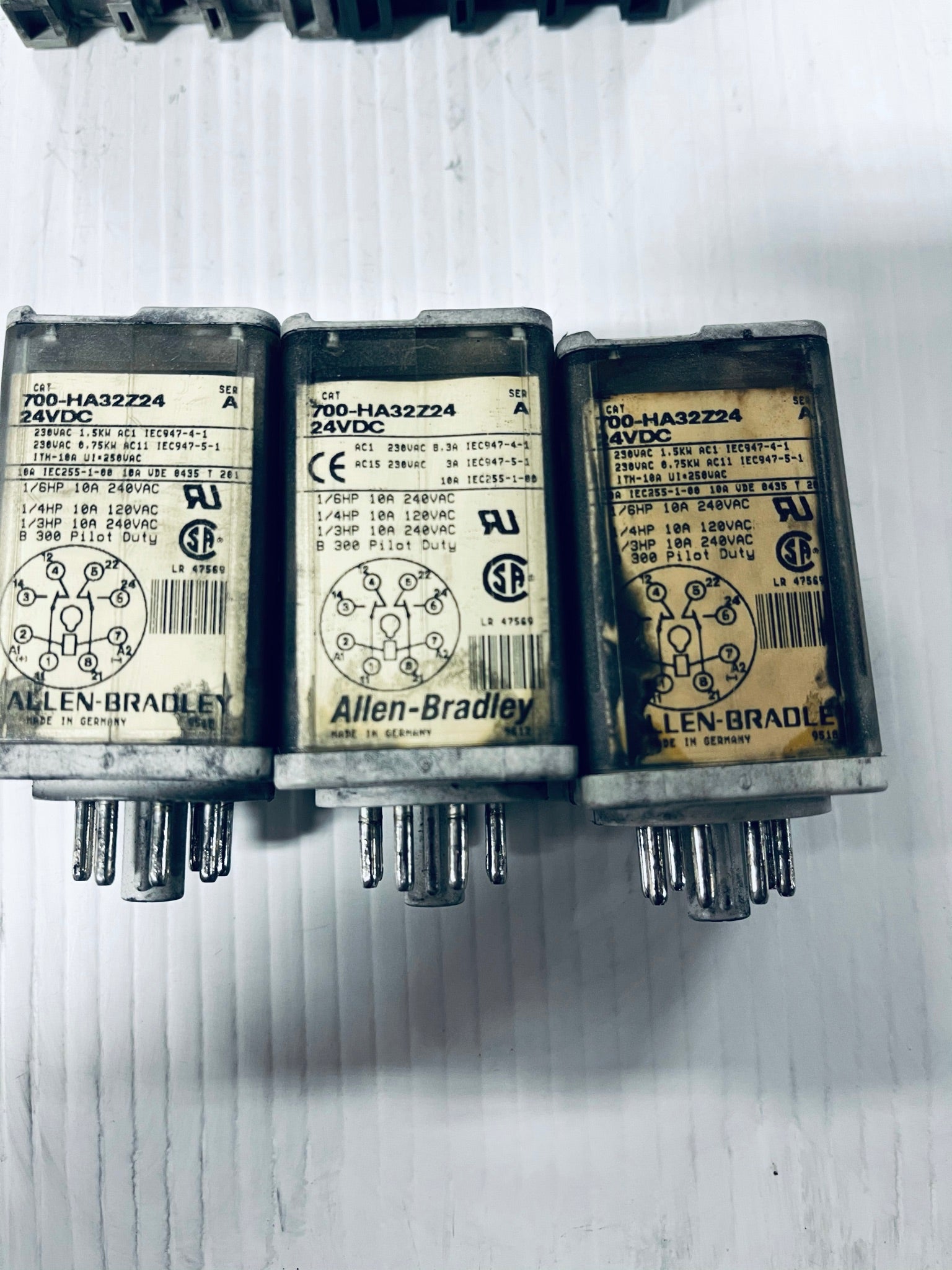 Allen-Bradley 700-HA32724 Series A General Purpose Relay - Lot of 3