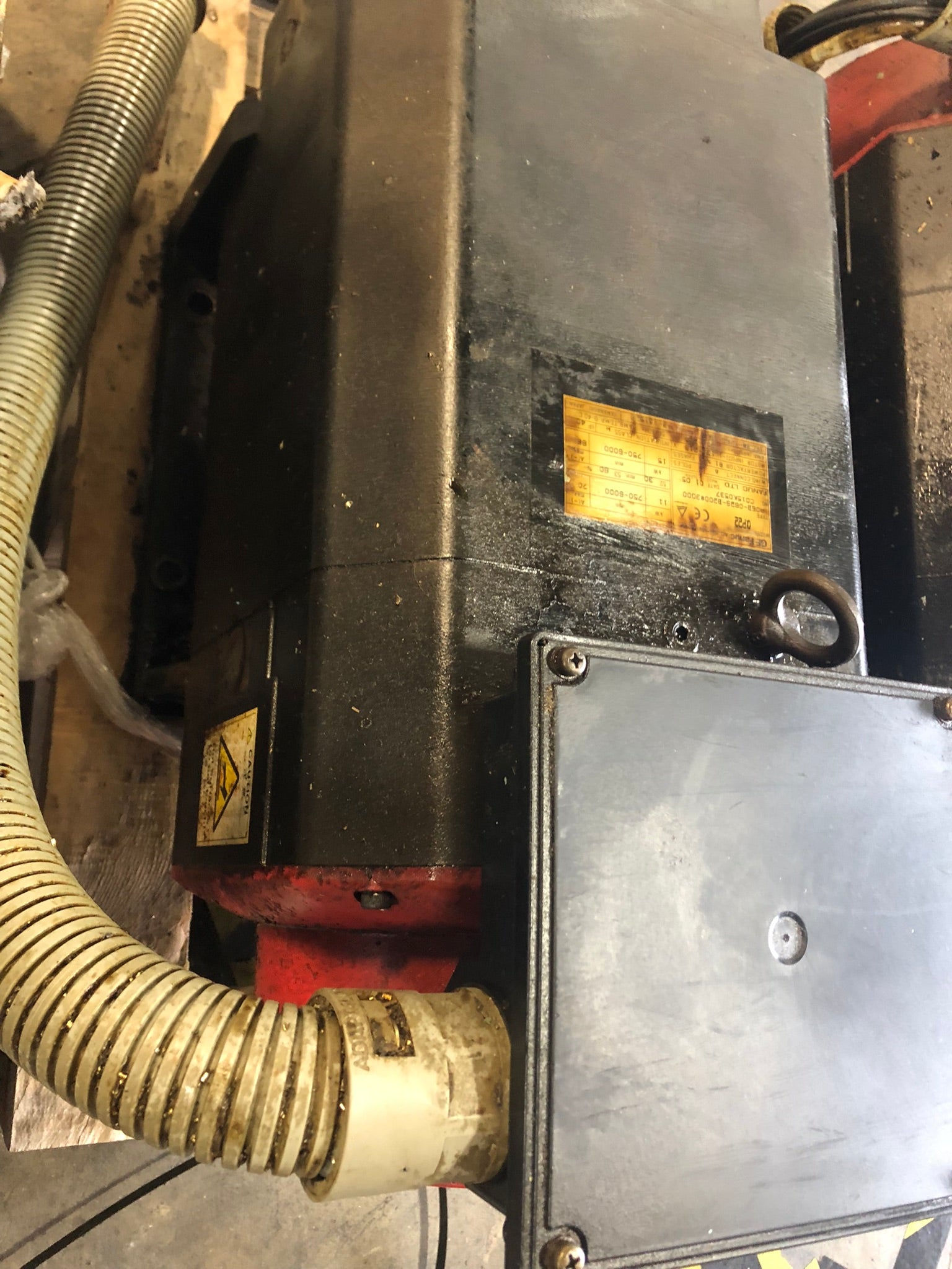 GE Fanuc A06B-0829-B200#3000 aP22 AC Spindle Motor 4P 3PH 50/60Hz