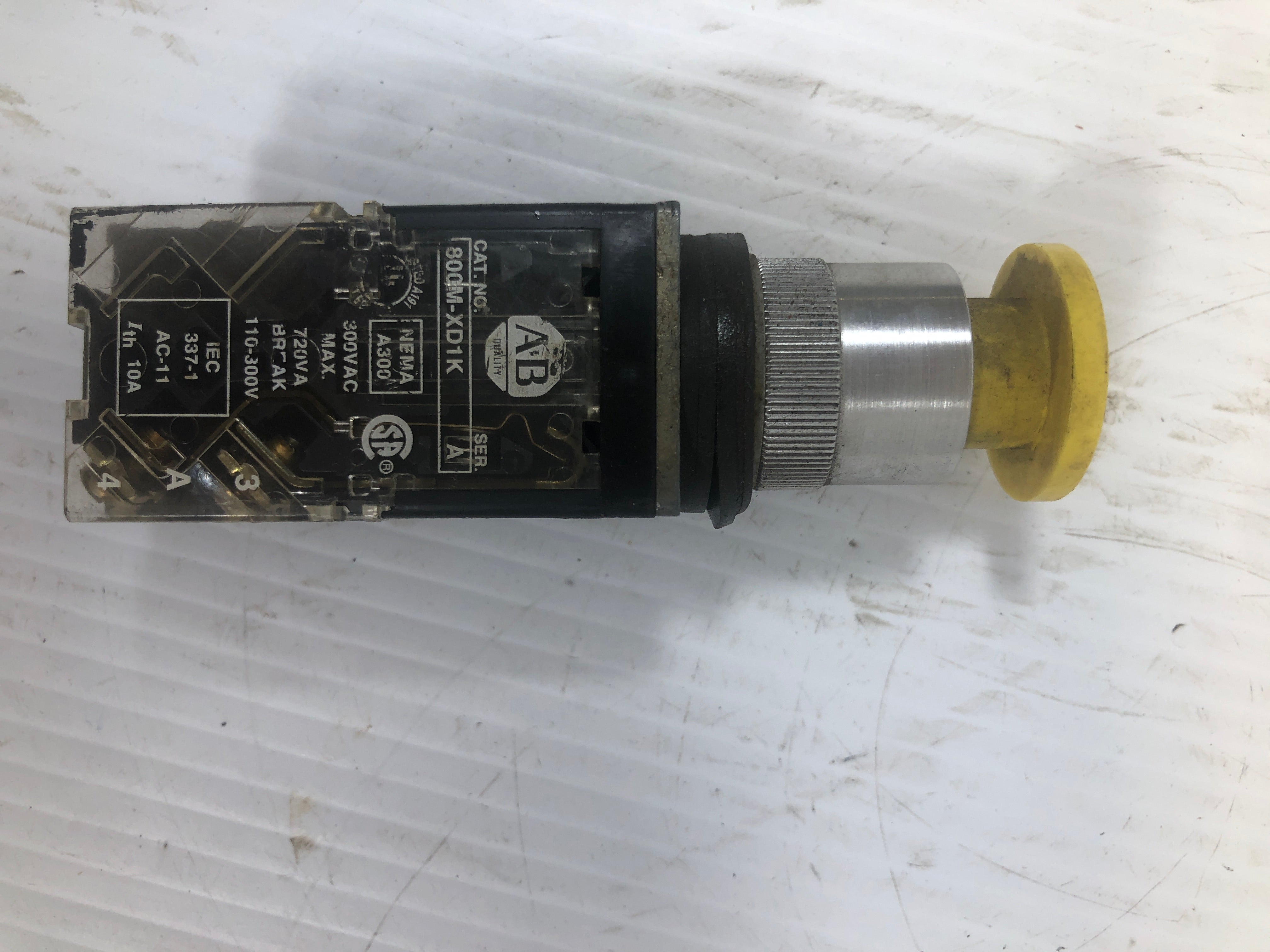 Allen-Bradley 800M-XD1K Push Button Series A