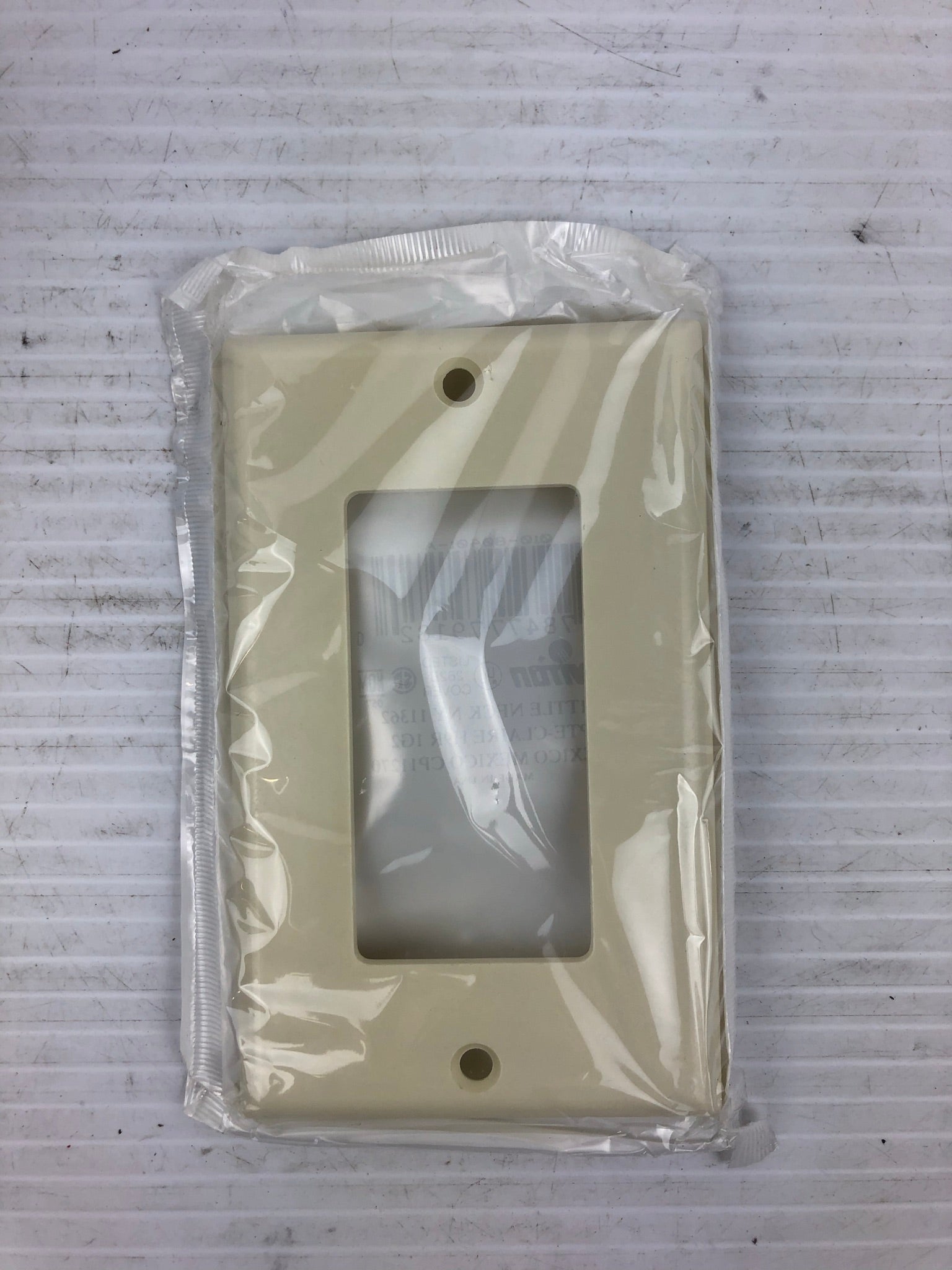 Leviton 80401-A Almond Decor Wall Plates Flush GFI-GFCI Lot of 2