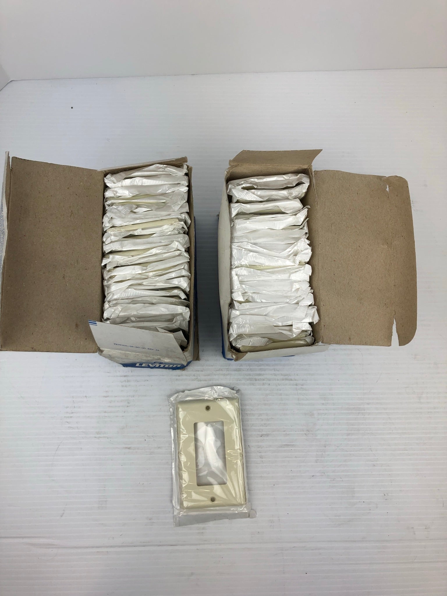 Leviton 80401-A Almond Decor Wall Plates Flush GFI-GFCI Lot of 2