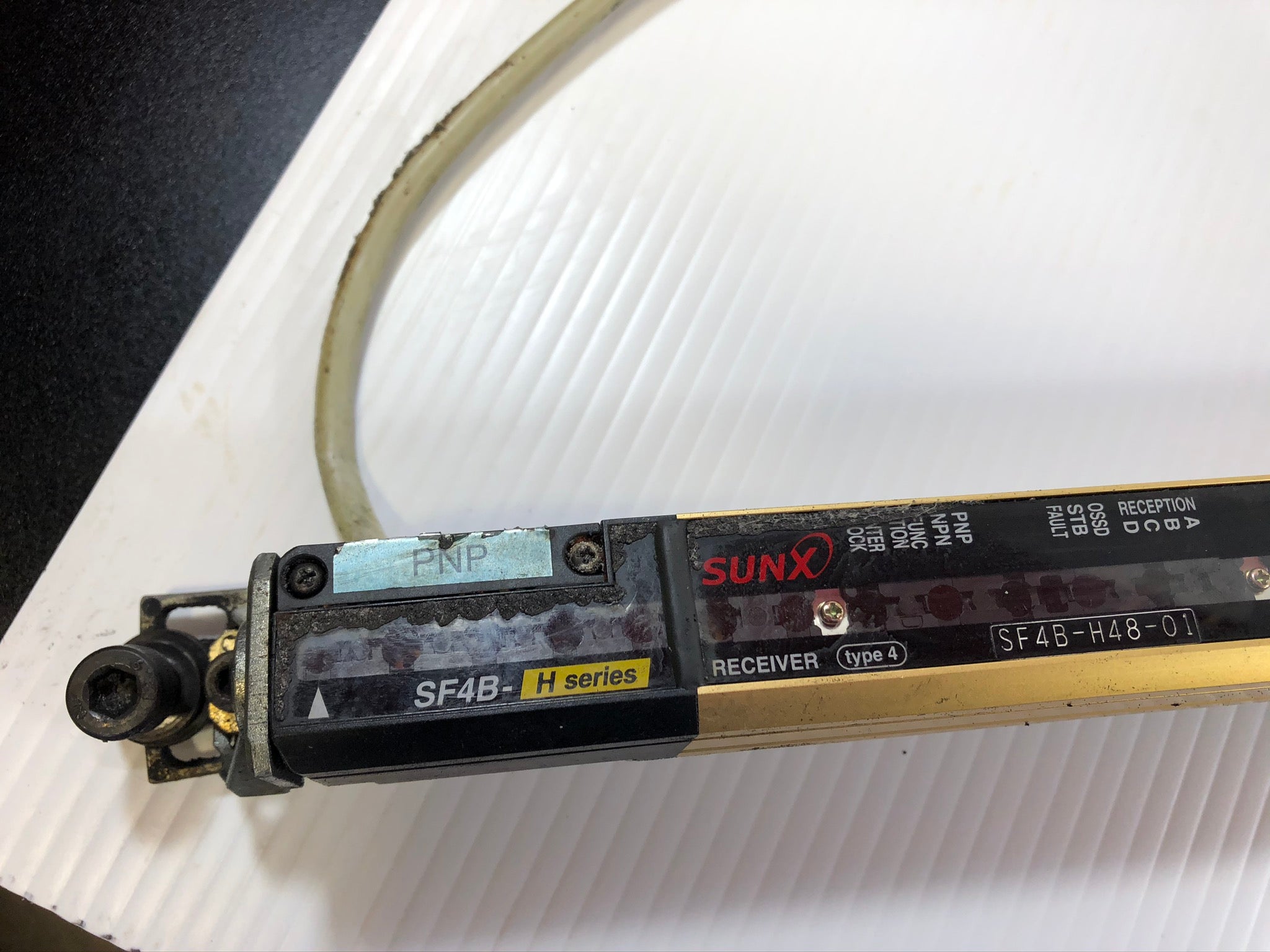 SunX SF4B-H48-01 D (V2) Safety Light Curtain Receiver SFB-CB05(D)-A-P