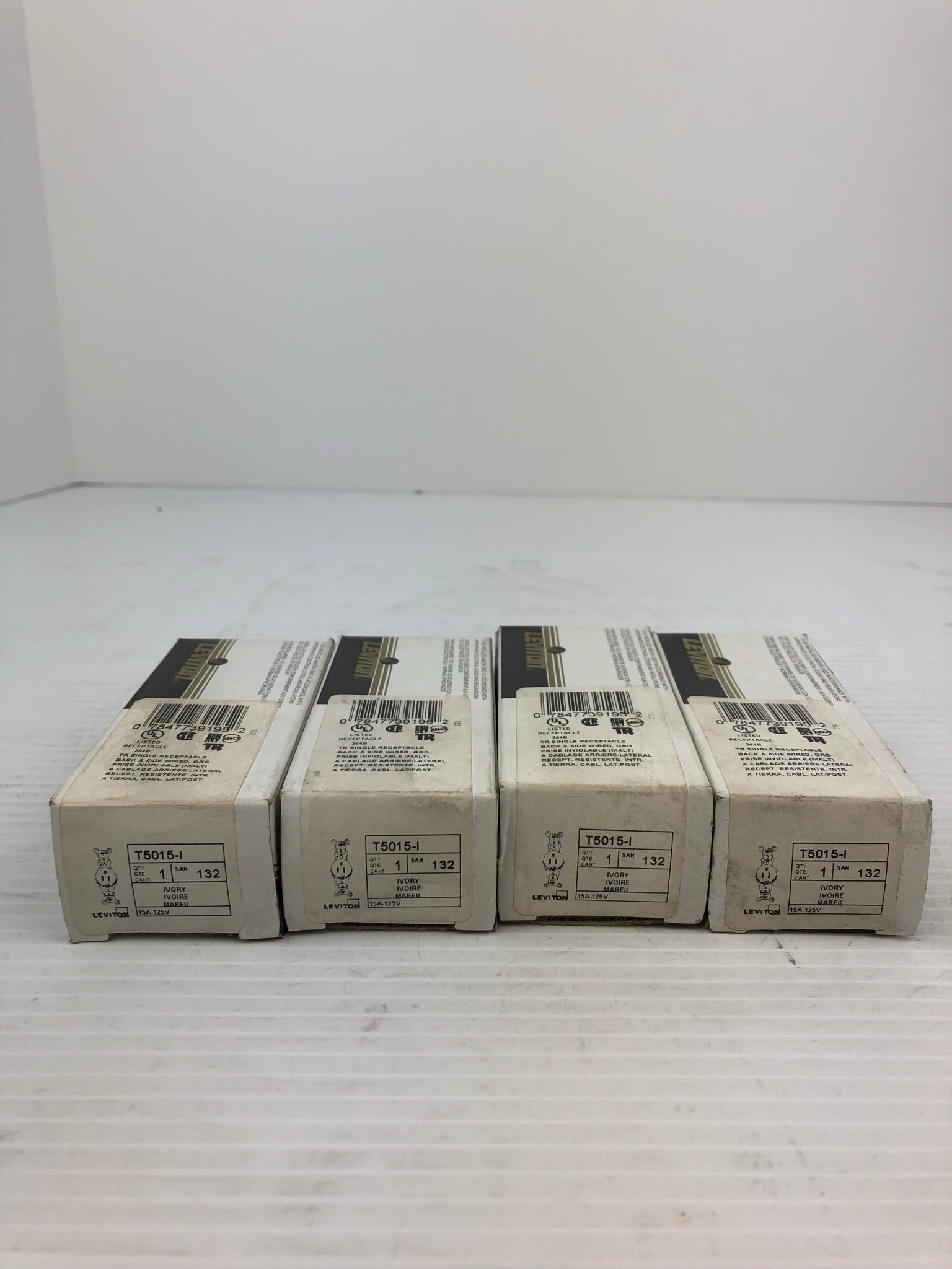 Leviton T5015-I TR Single Receptacle Back & Side Wired 15A 125V Ivory Lot of 4