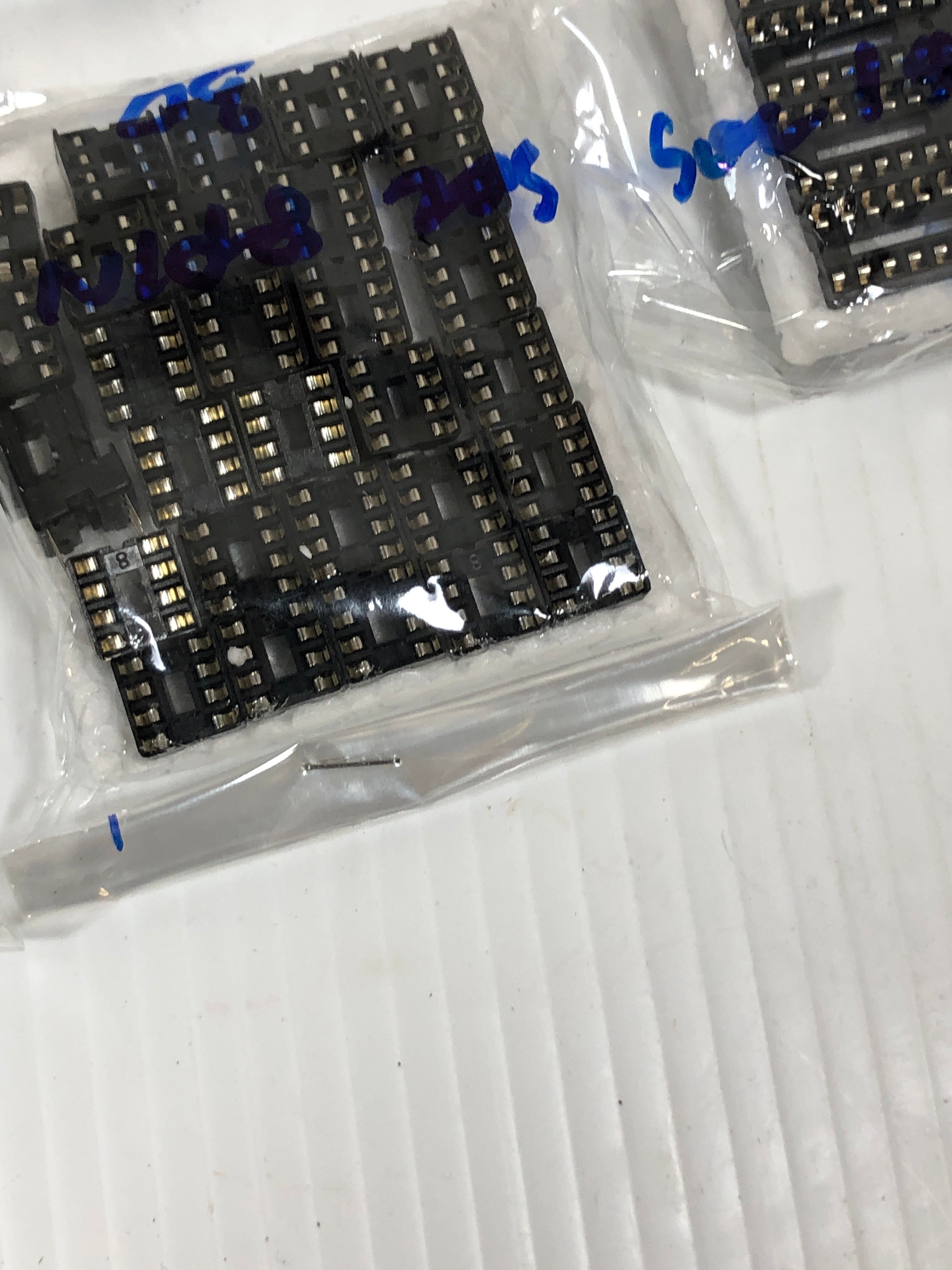 Presettable Up / Down Counters Dip Lot