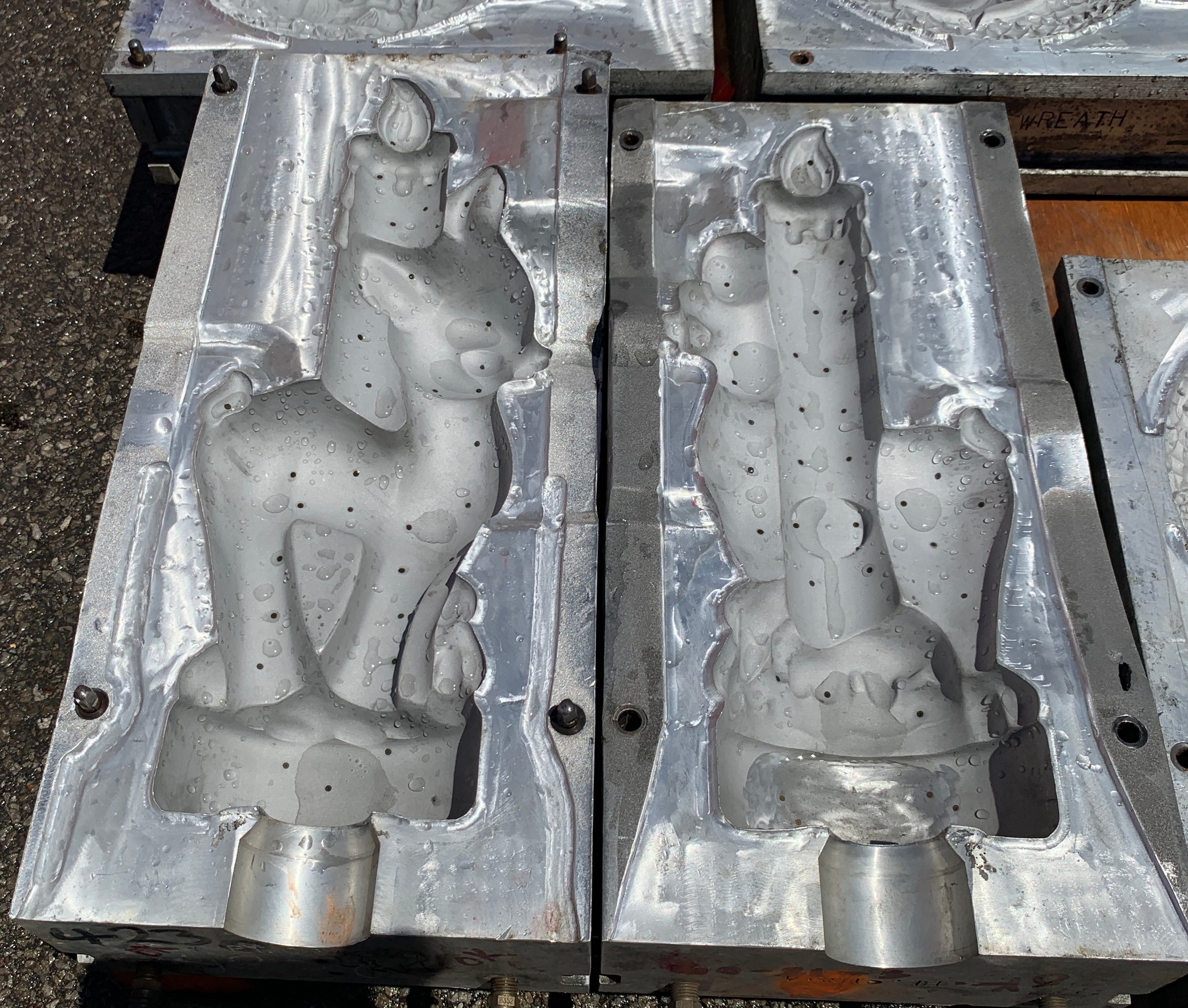 Reindeer and Candle Christmas Blow Mold For Plastic Molds