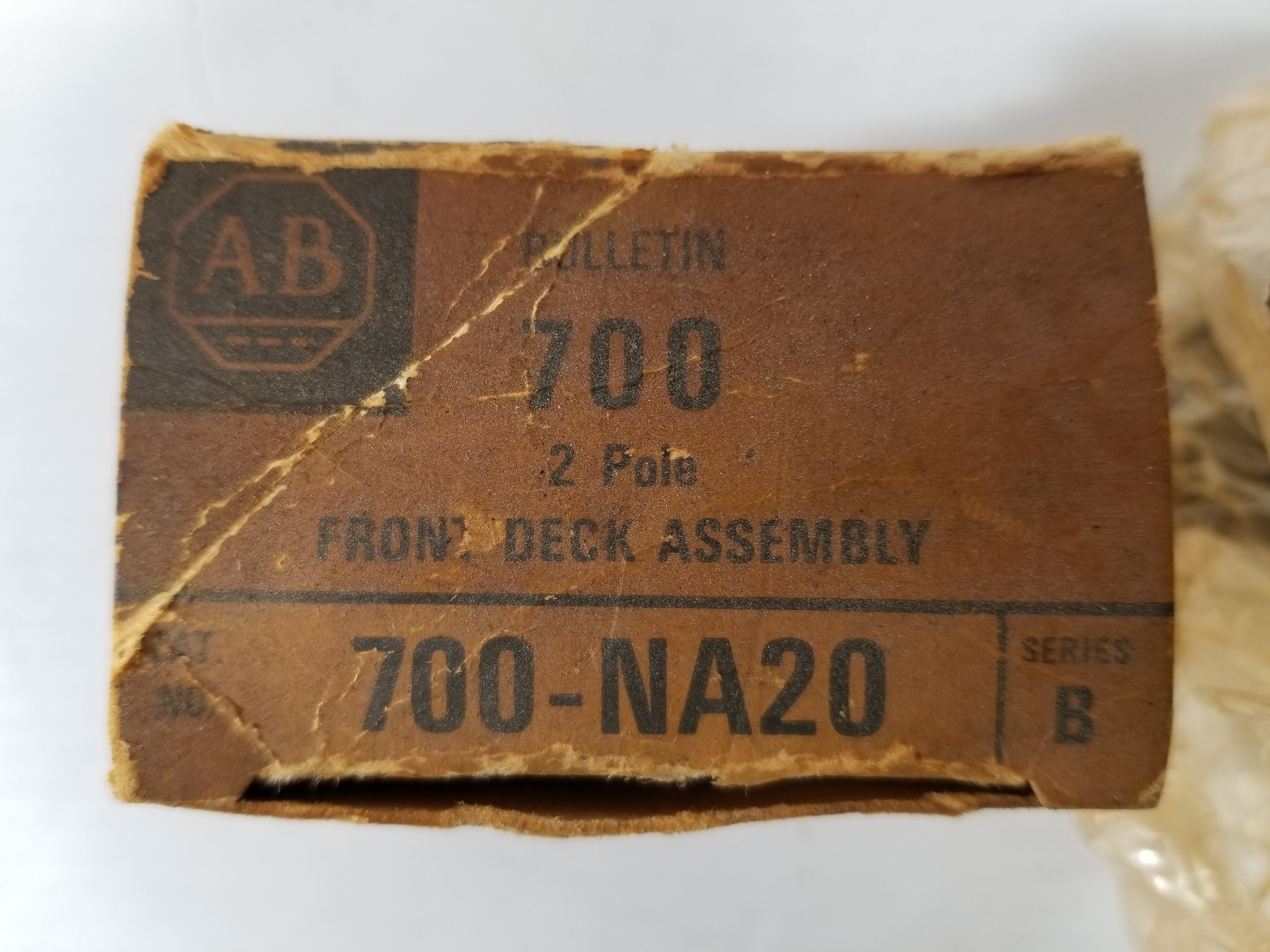 Allen-Bradley 700-NA20 2-Pole Front Deck Assembly