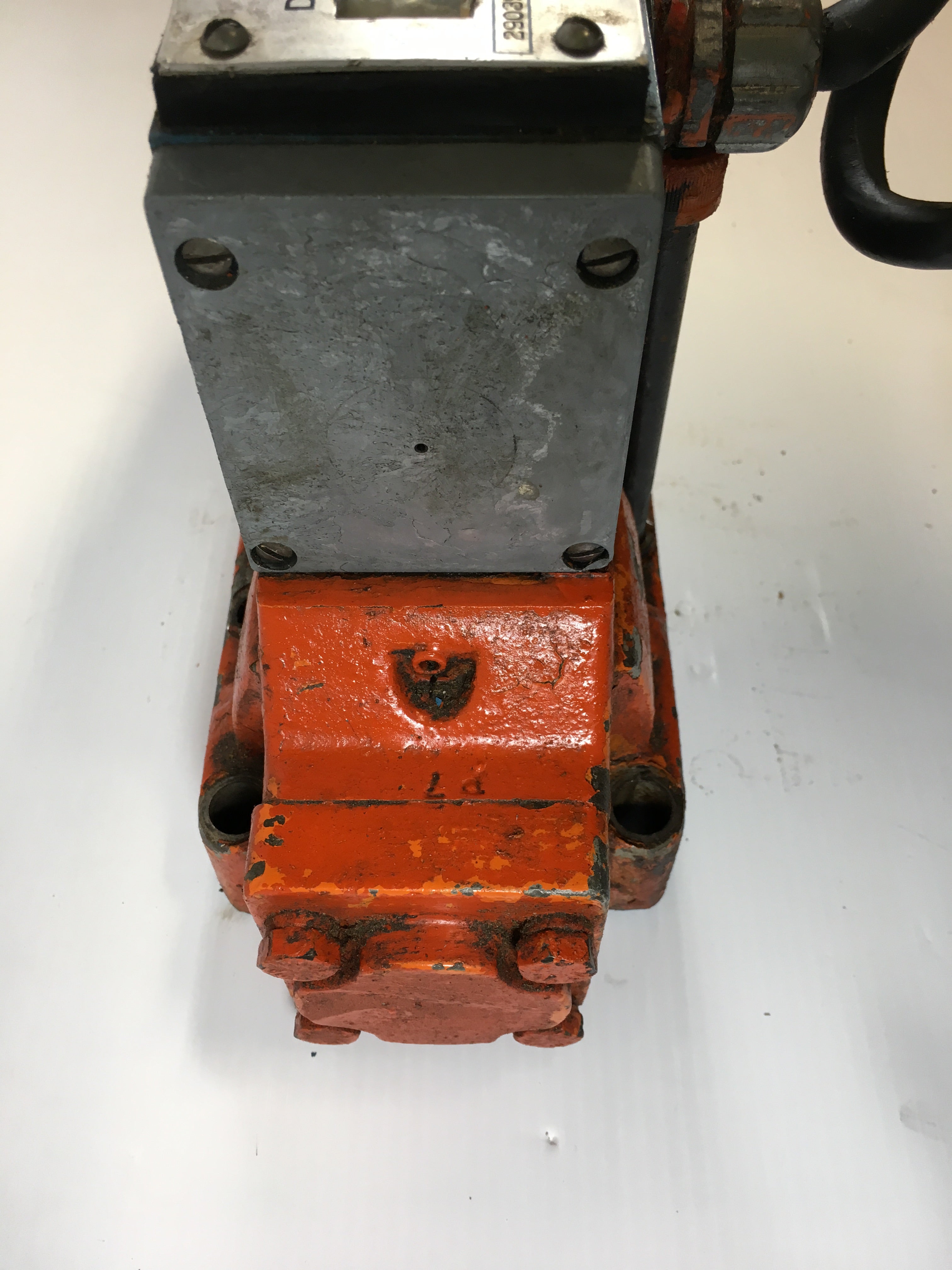 Vickers Directional Valve 290394-DG4S4L-012A-50