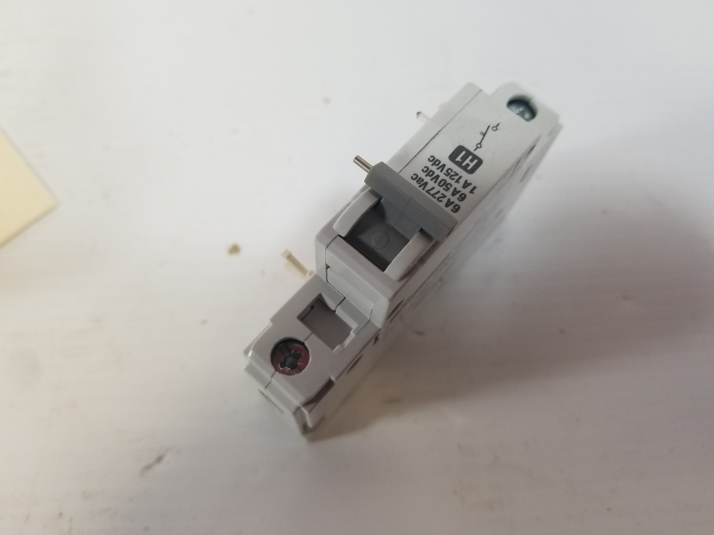 Allen-Bradley 1492-ACBH1 Circuit Breaker Auxiliary Contact 6A