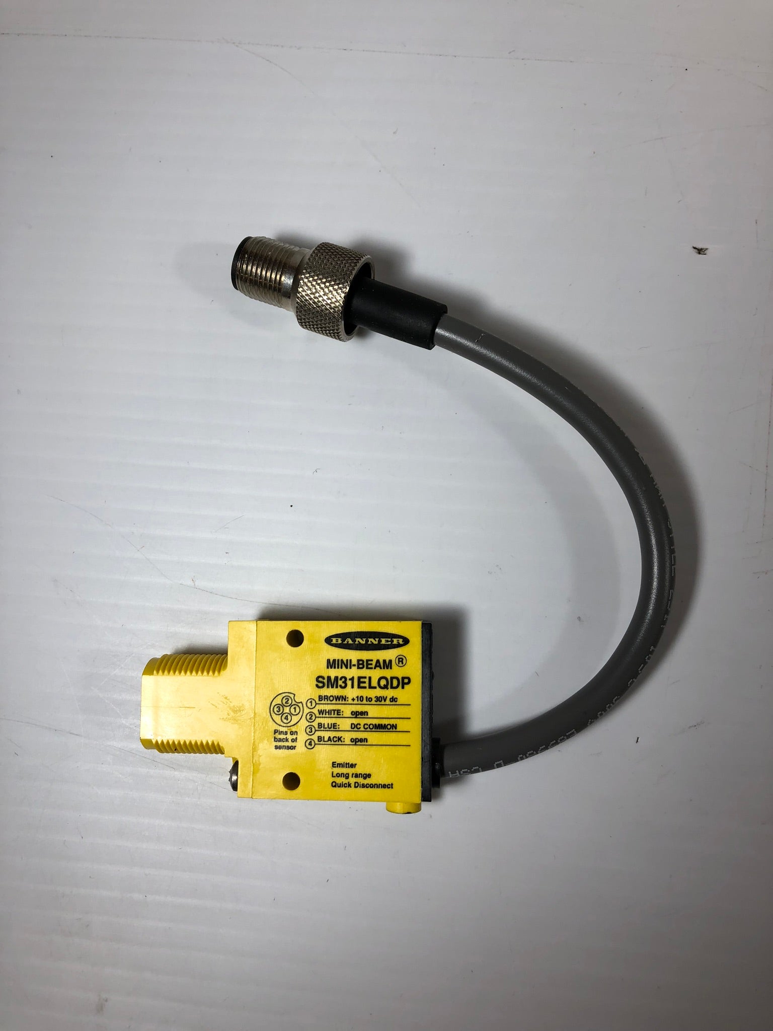 Banner Mini-beam Sensor with Cable SM31ELQDP