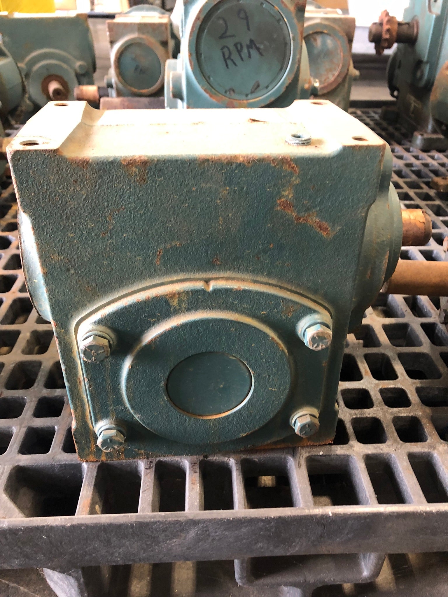 TIGEAR 26S40R Gear Box Reducer Ratio 40:1 Lot B