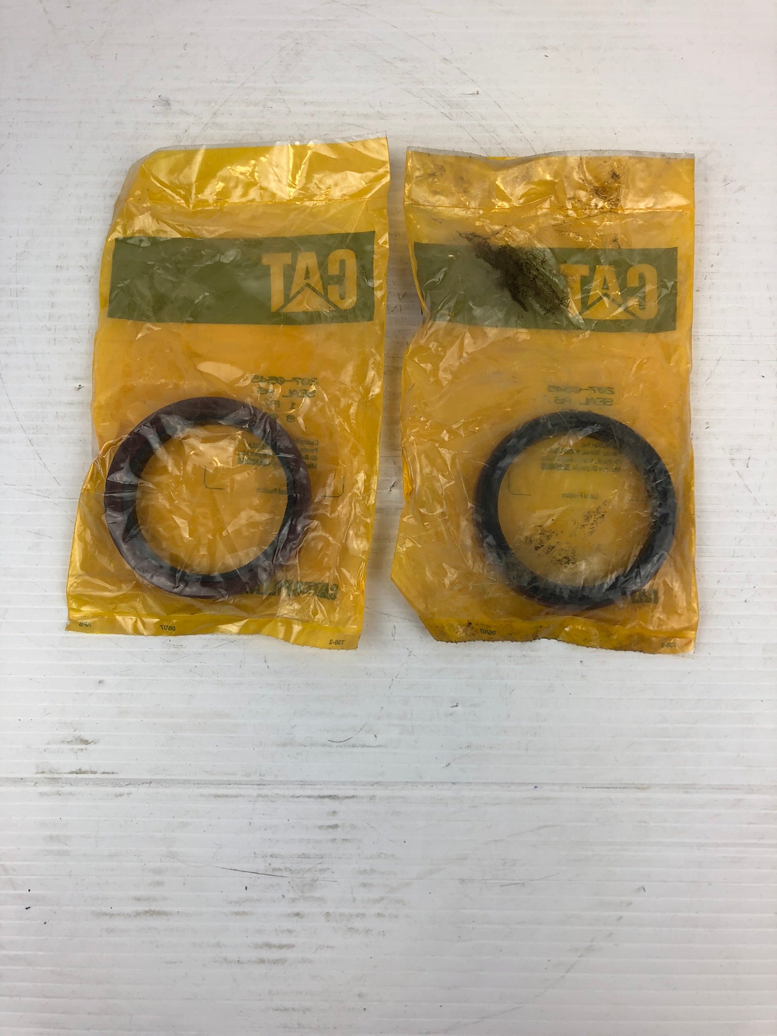 CAT 207-0545 Seal Assembly Caterpillar 2070545 - Lot of 2