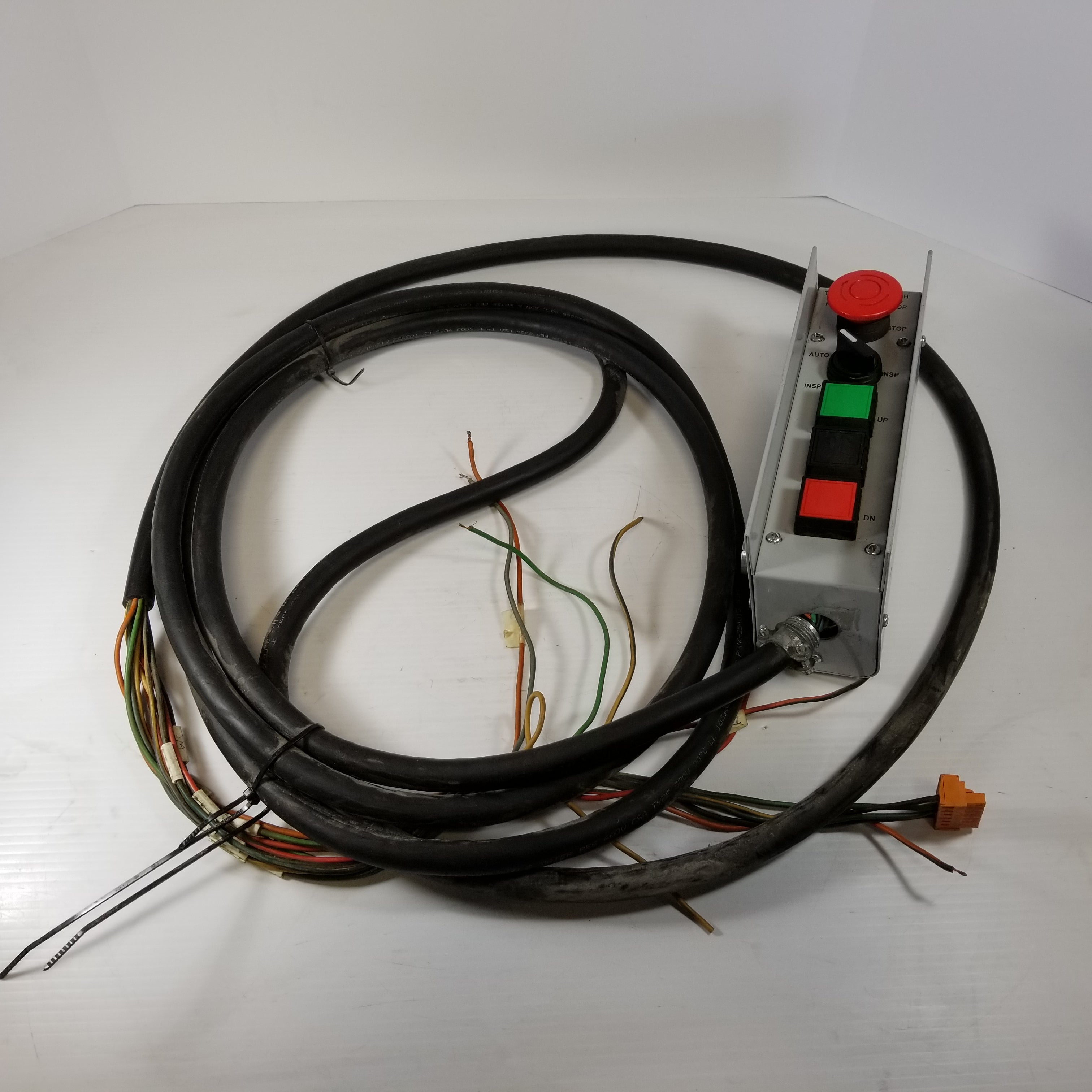 Handheld Controller 32090 12-Wire 3-Button 1-Switch 1-E-Stop