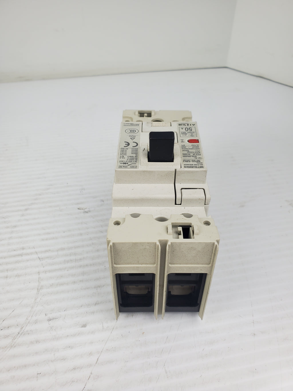 Mitsubishi NF50SRU No Fuse Circuit Breaker NF50SRU2050 2 Pole 50/60Hz