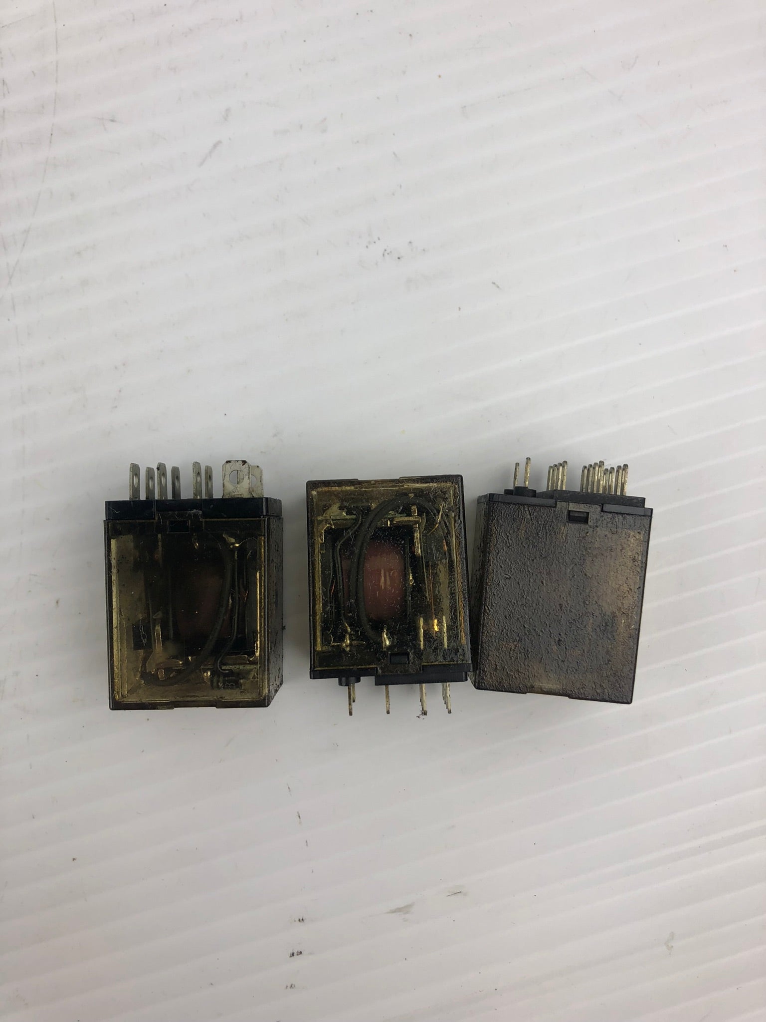 Fuji Electric HH54PW Relay DC 24V - Lot of 3