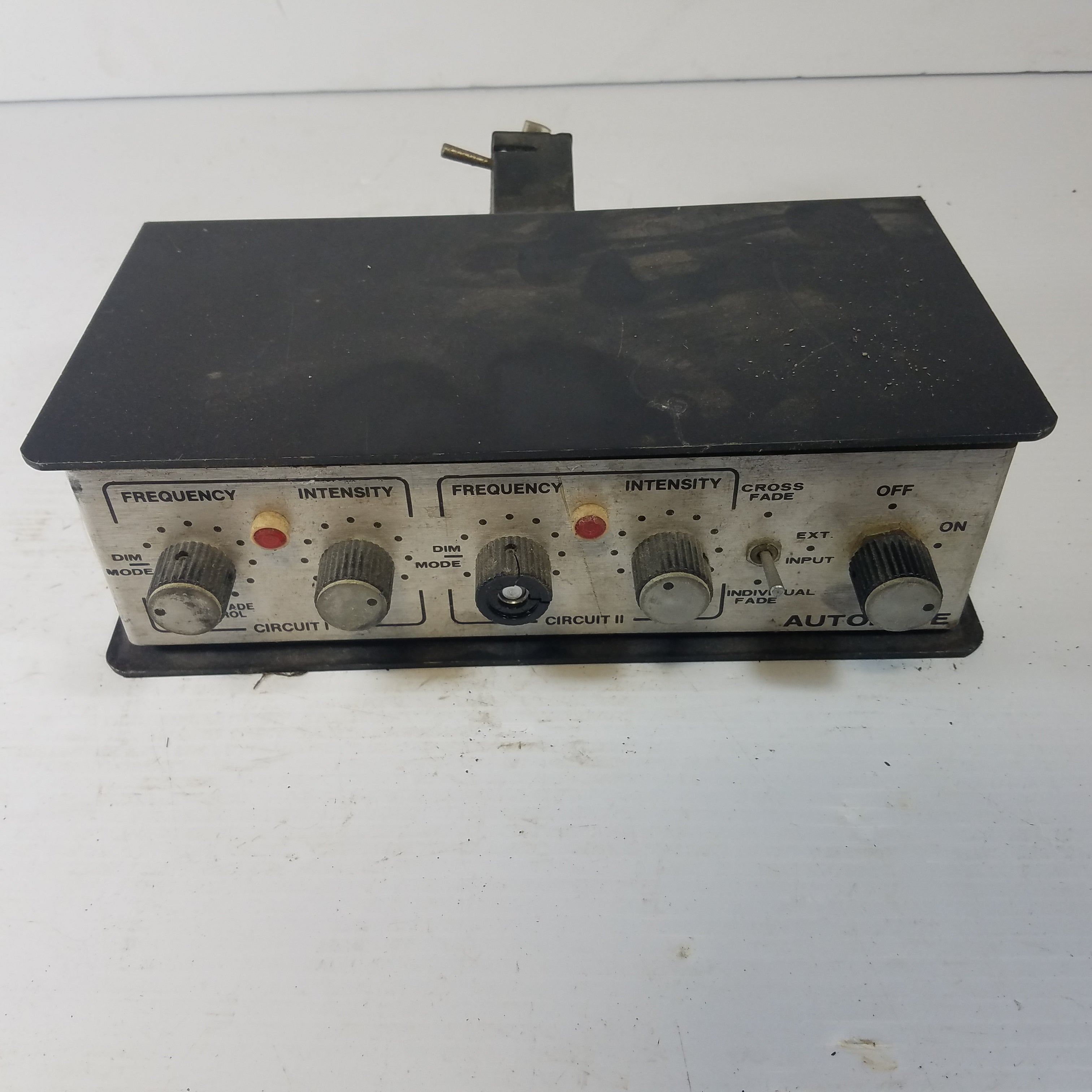 Lightolier MI-4406 Dual Circuit Lighting Controller