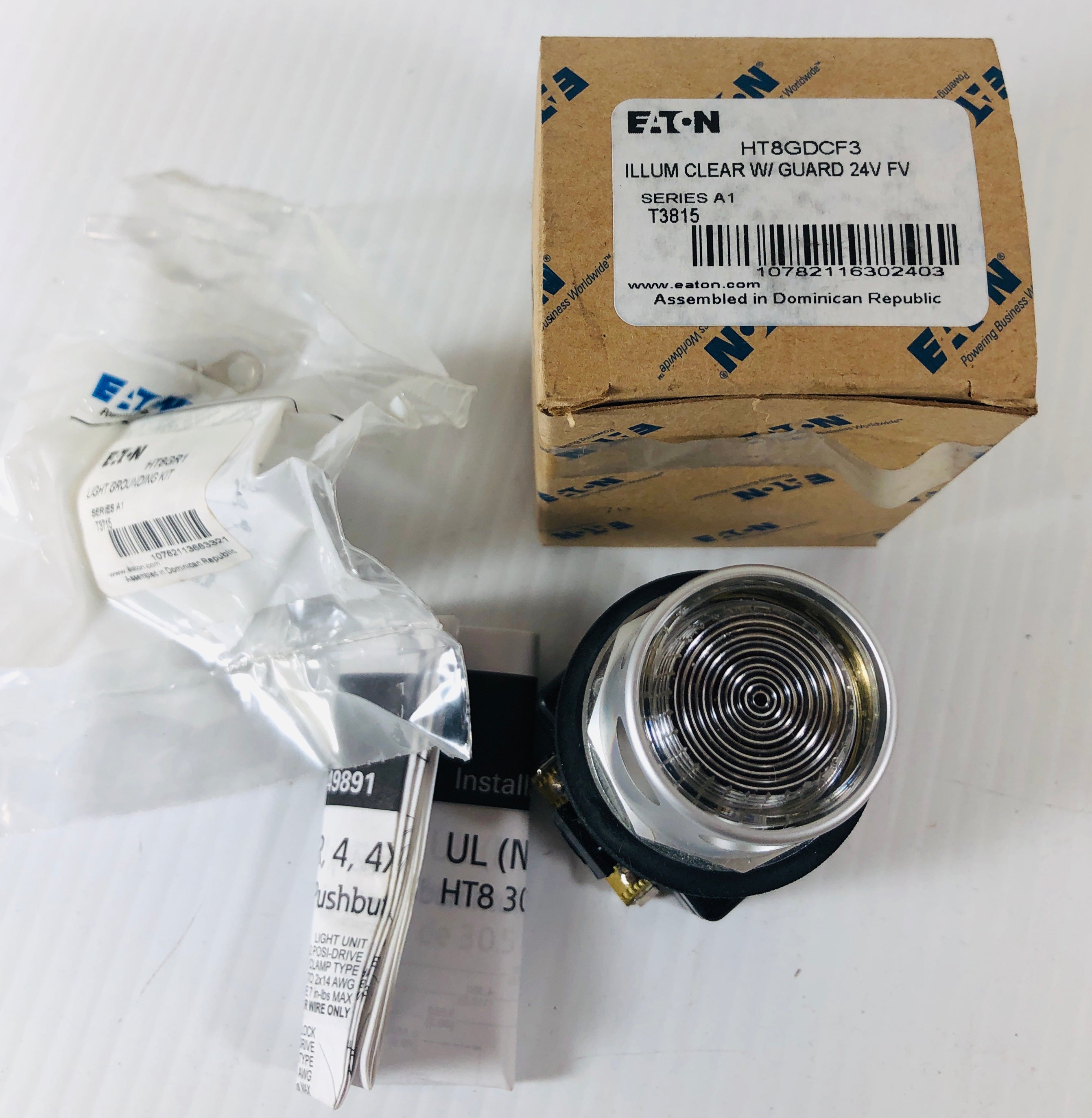 Eaton Illuminated Clear Light With Guard HT8GDCF3