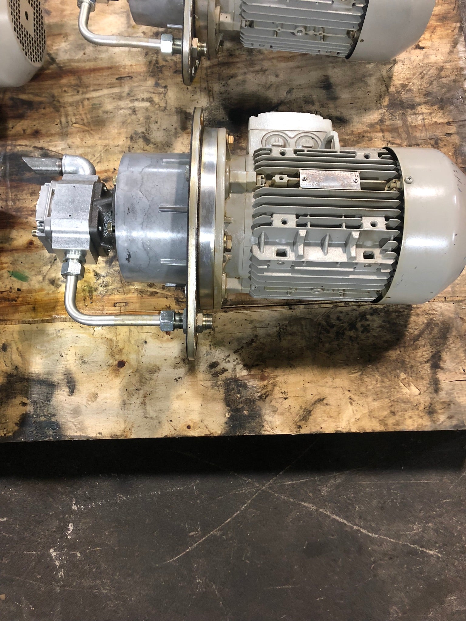 Siemens 1LA71134AA61-Z Motor with Attachment