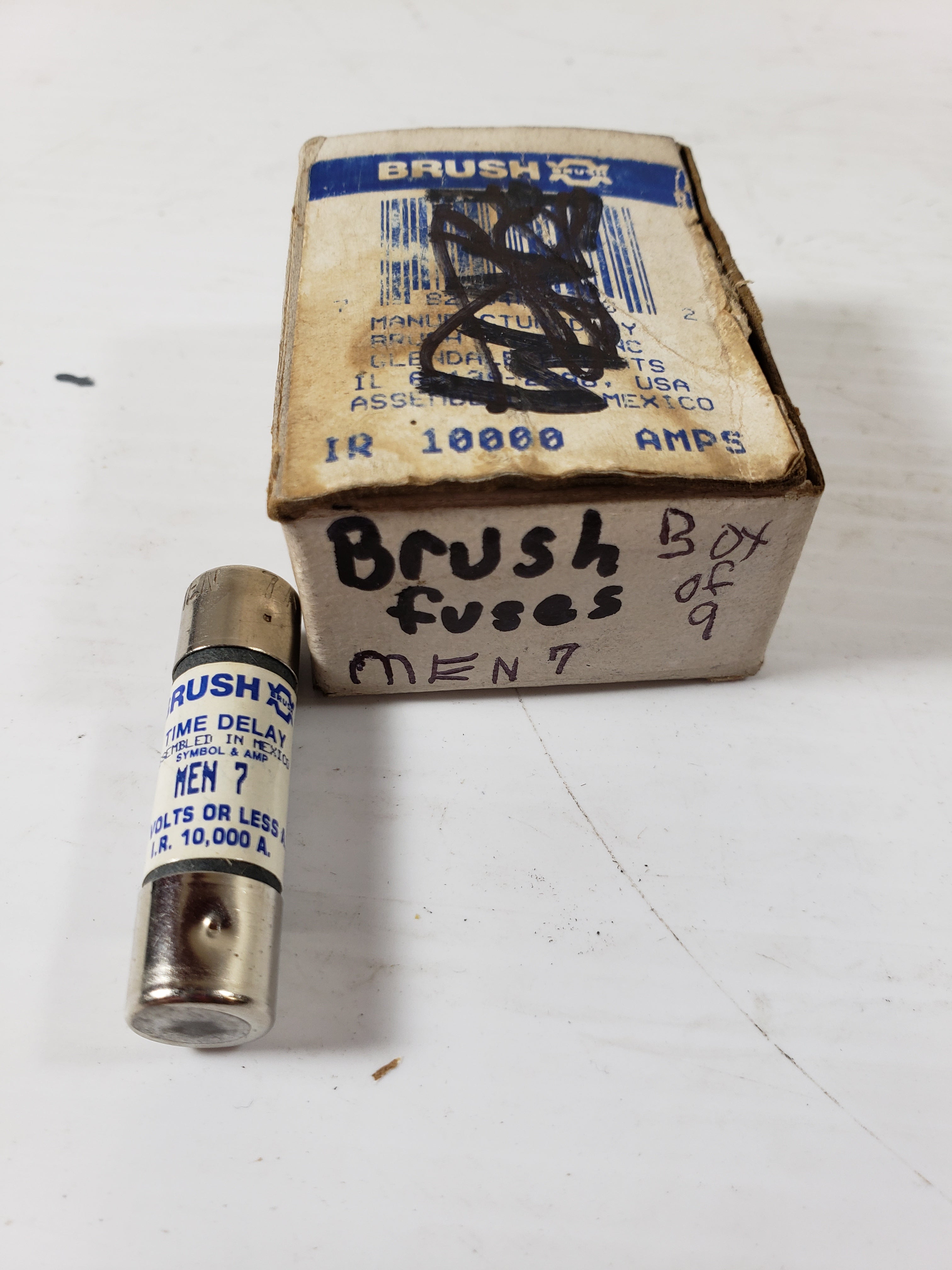 Brush Fuses MEN7 Time Delay 250 Volts or Less - Box of 9