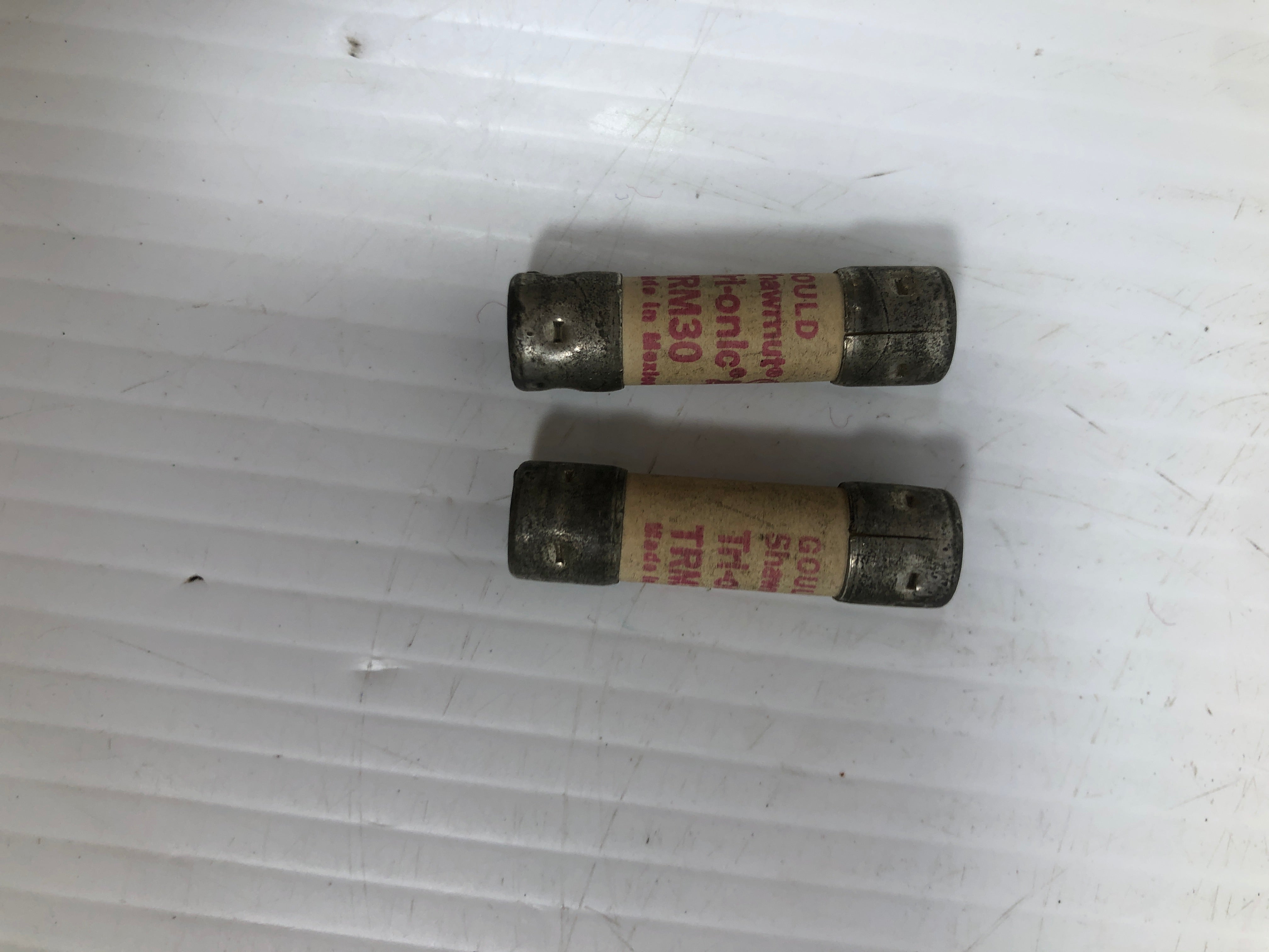 Gould Shawmut TRM30 Fuse 30 Amp Fuse Tri-Onic- Lot of 2