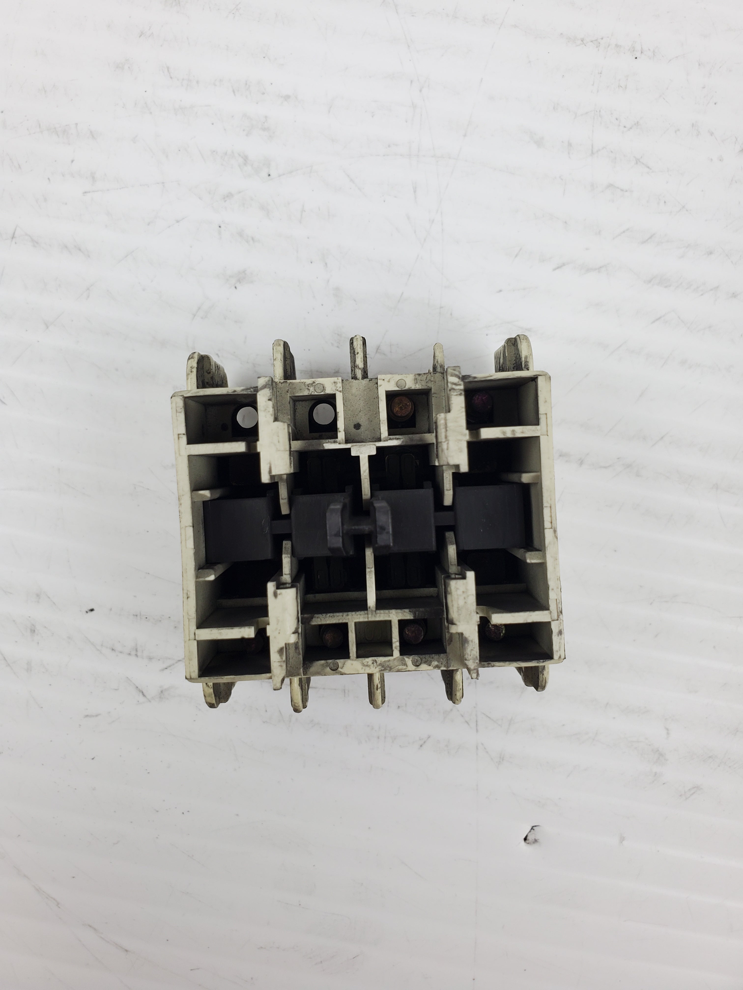 Fuji Electric SZ-A22 Auxiliary Contact A600 Q300