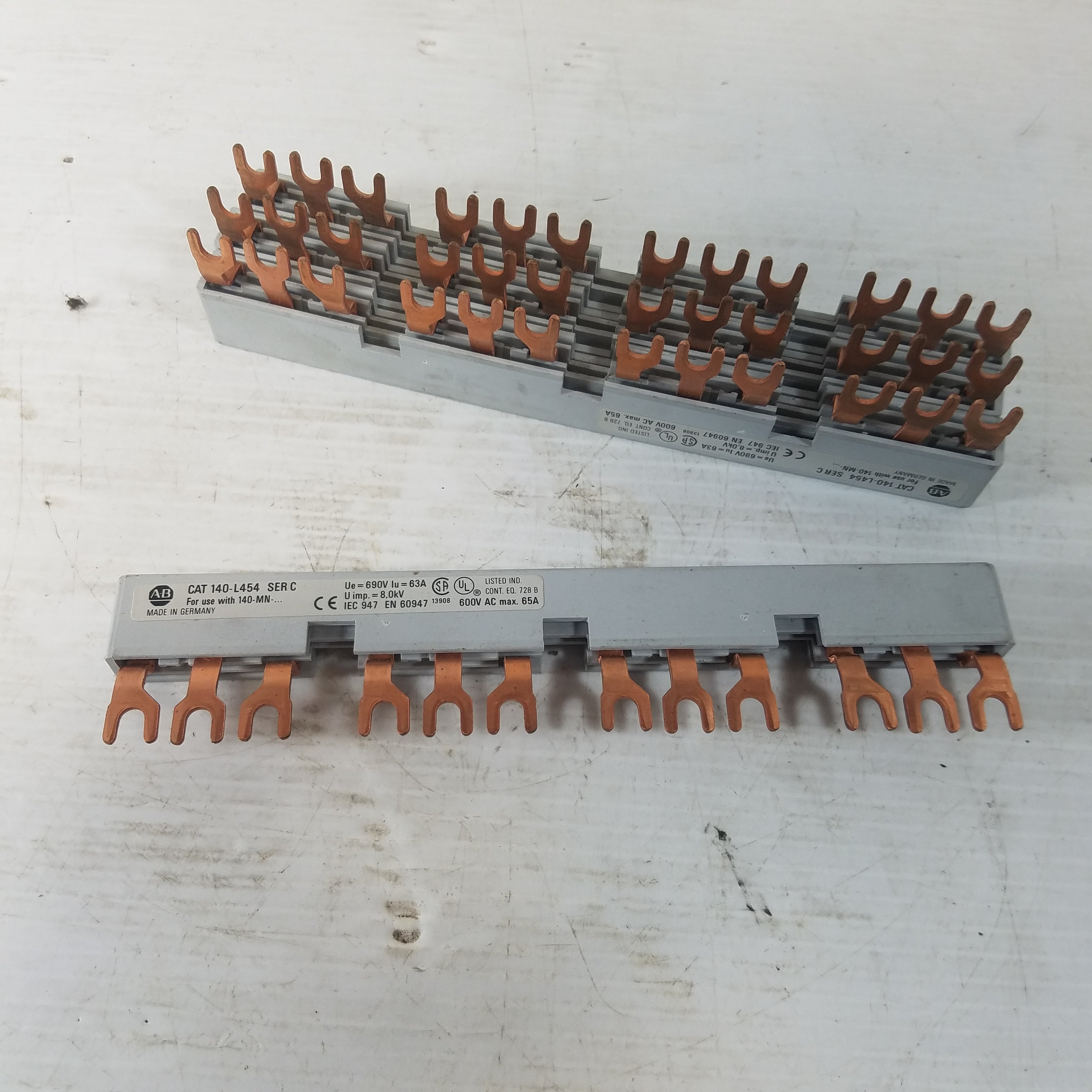 Allen-Bradley 140-L454 Common Link Adapter - Lot of 4