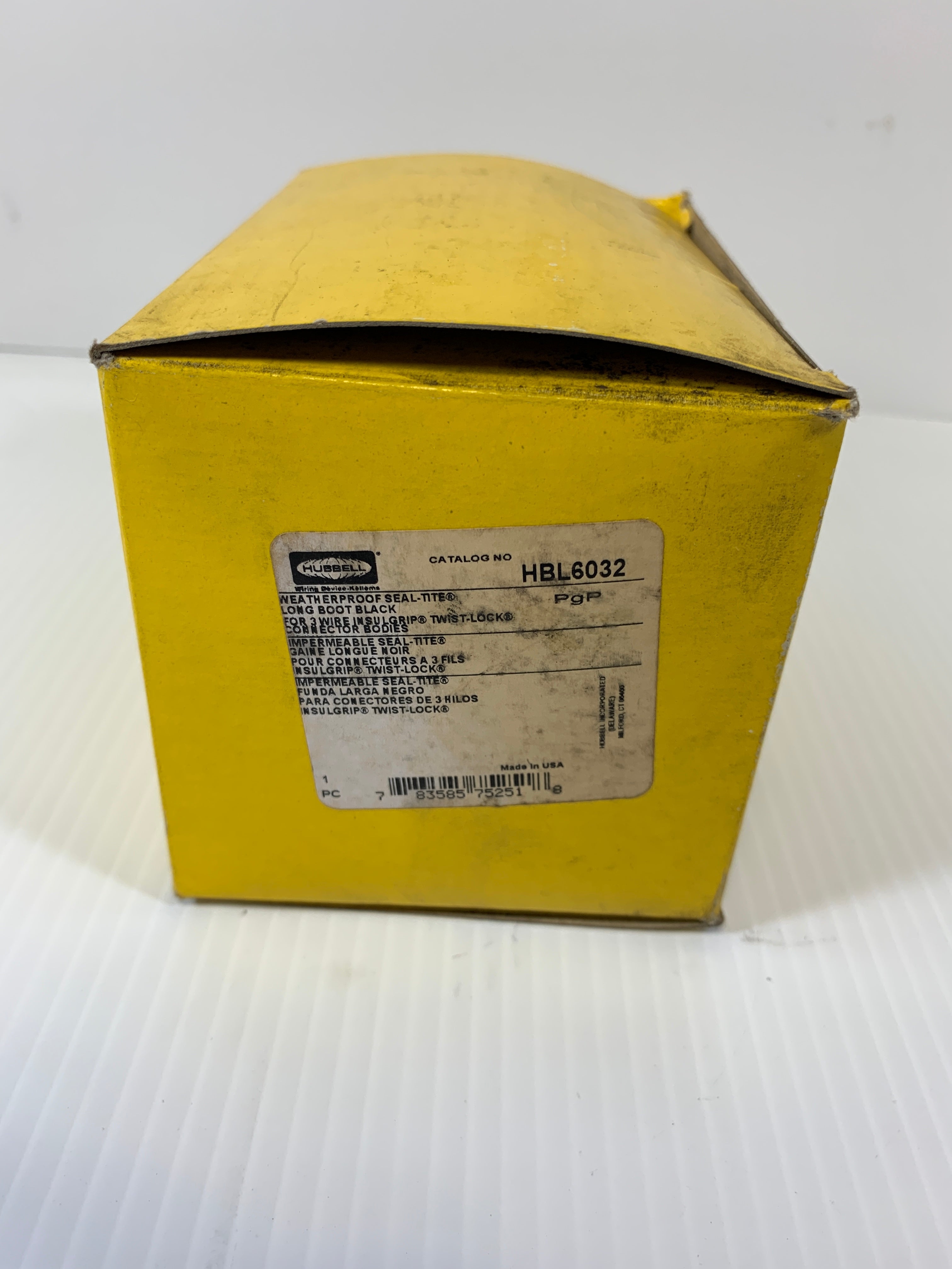 Hubbell HBL6032 Weatherproof Long Boot