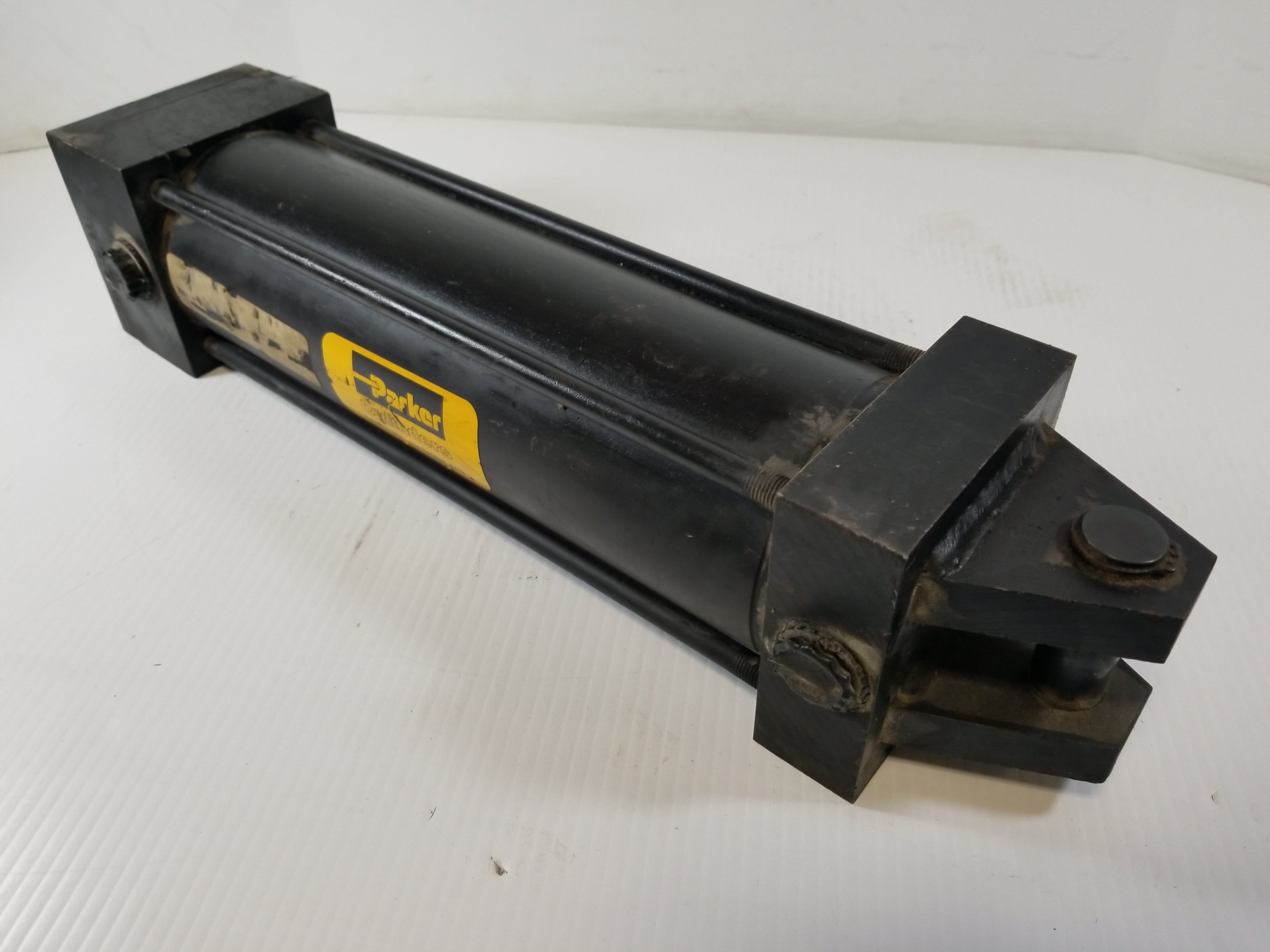 Parker Pneumatic Cylinder 03.25CBB 250 PSI