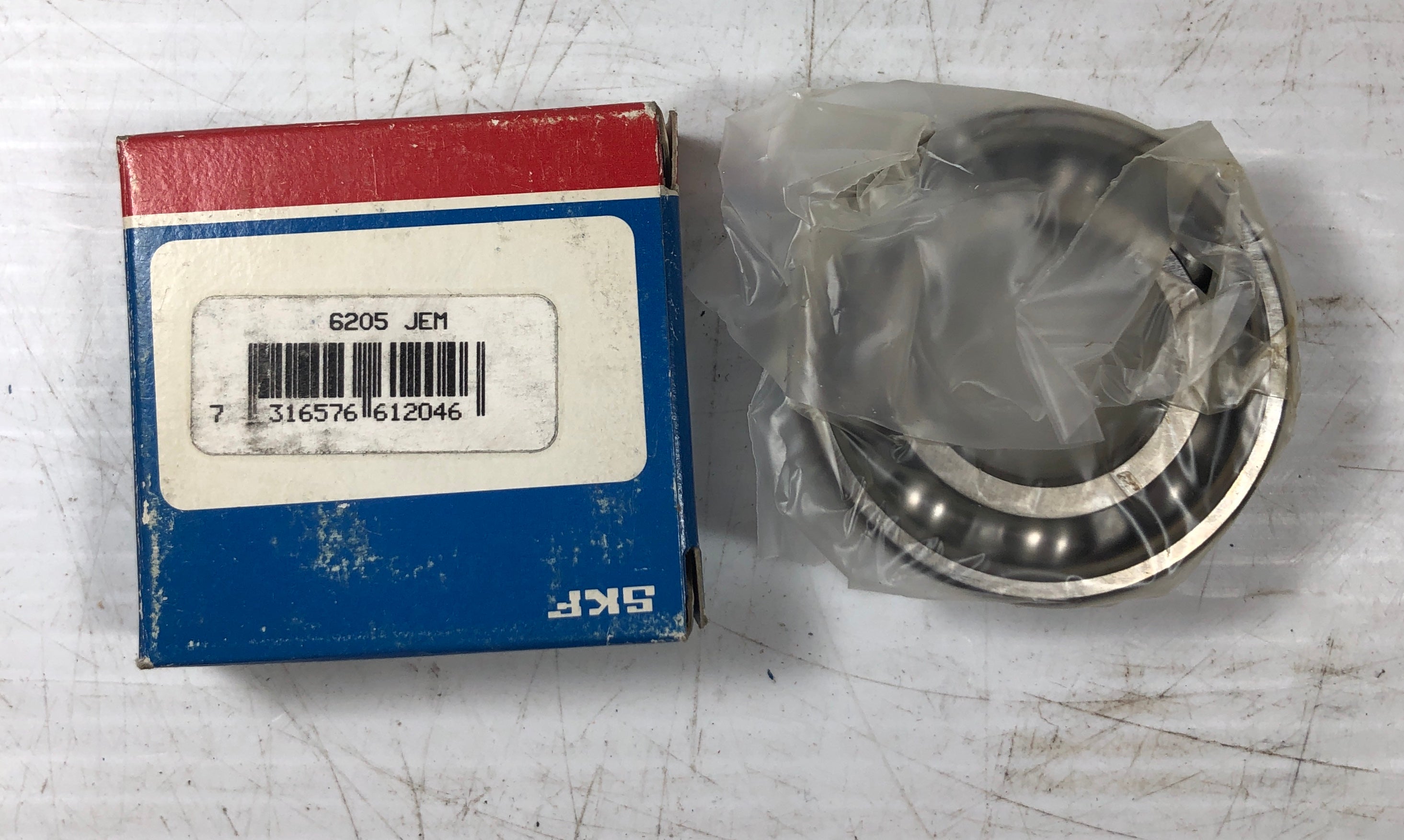SKF Bearing 6205 JEM