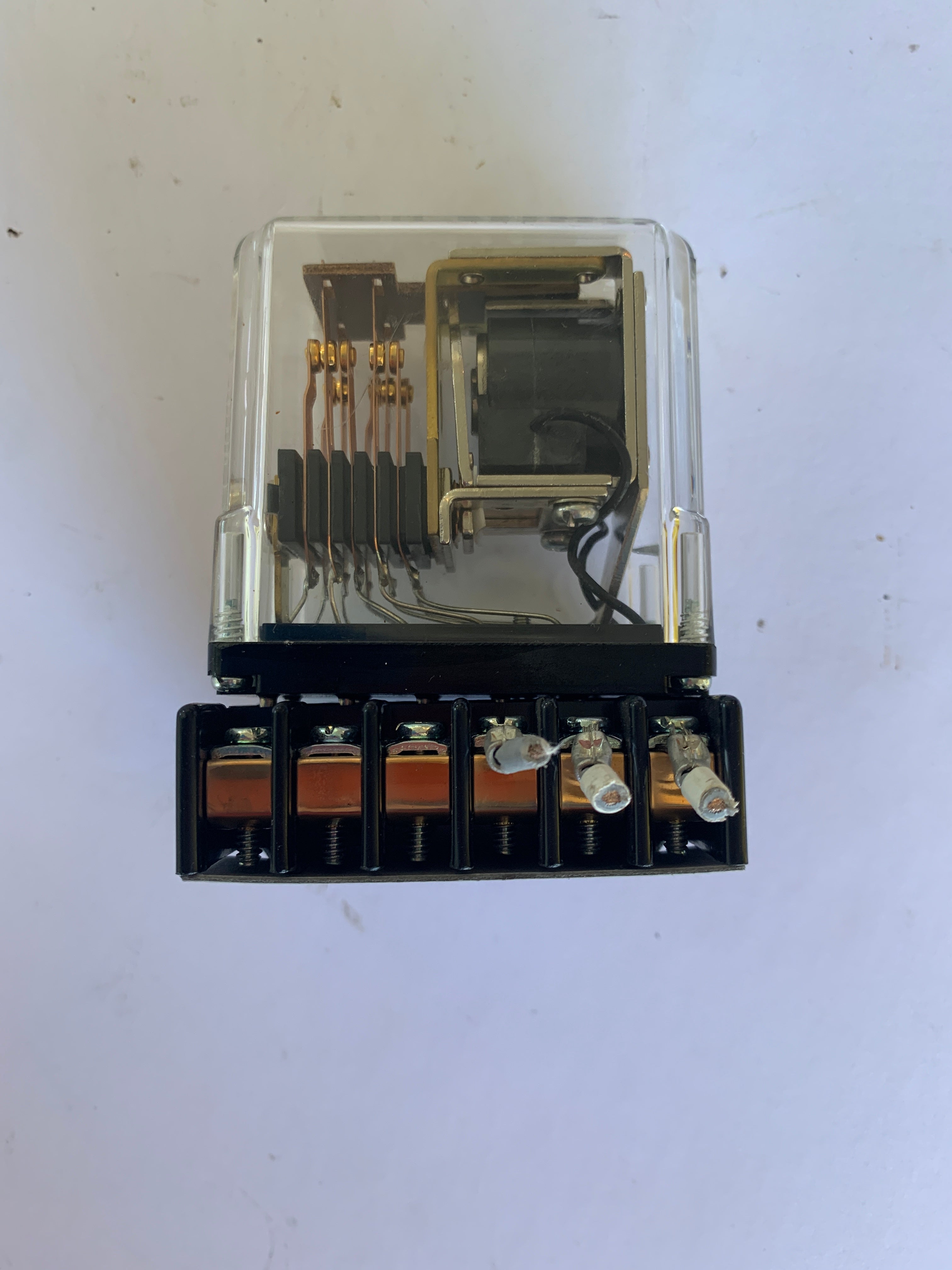 STRUTHERS-DUNN Relay 219ABAP with socket