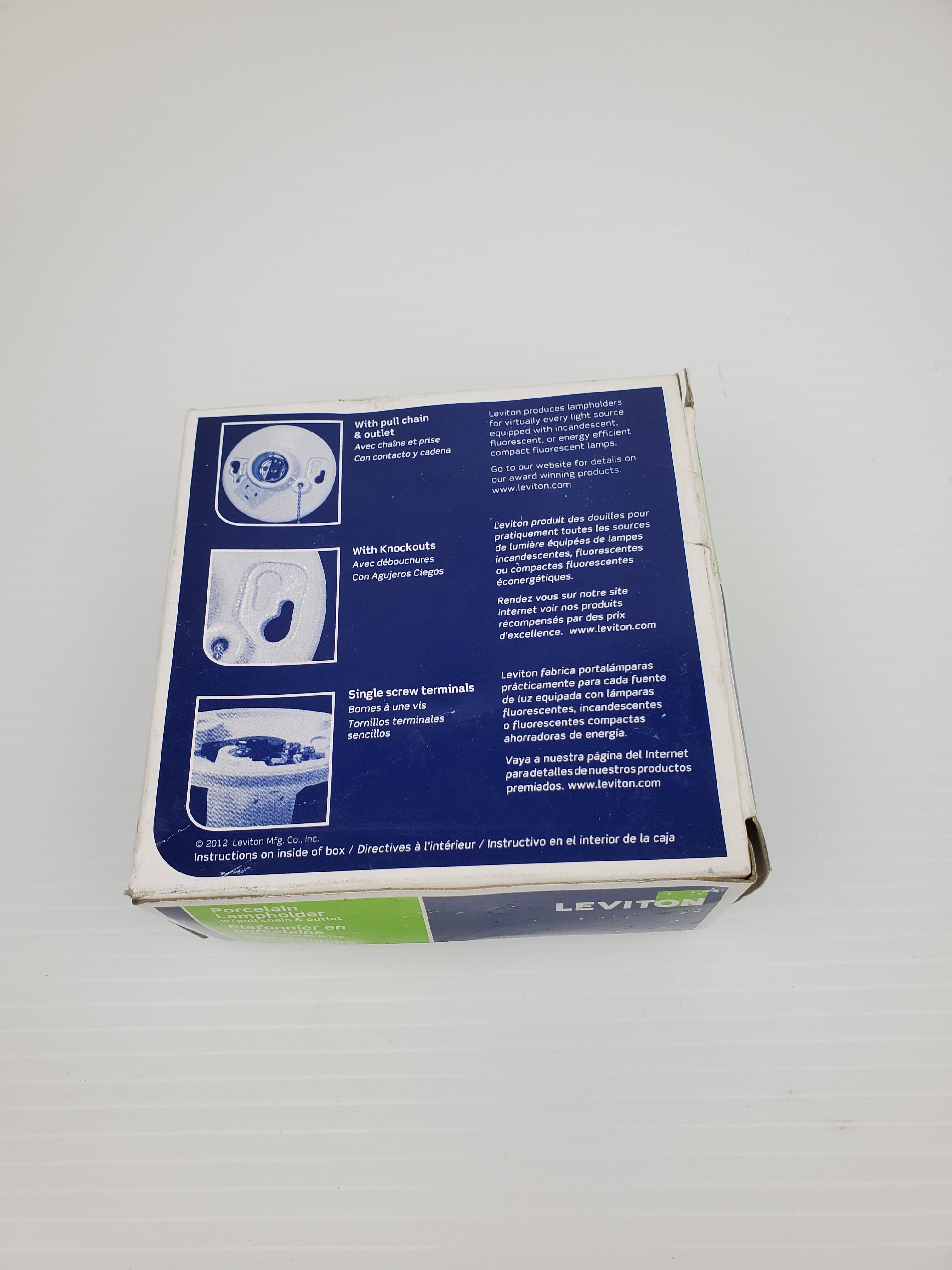 Leviton 9726-C Porcelain Lampholder w/Pull Chain & Outlet