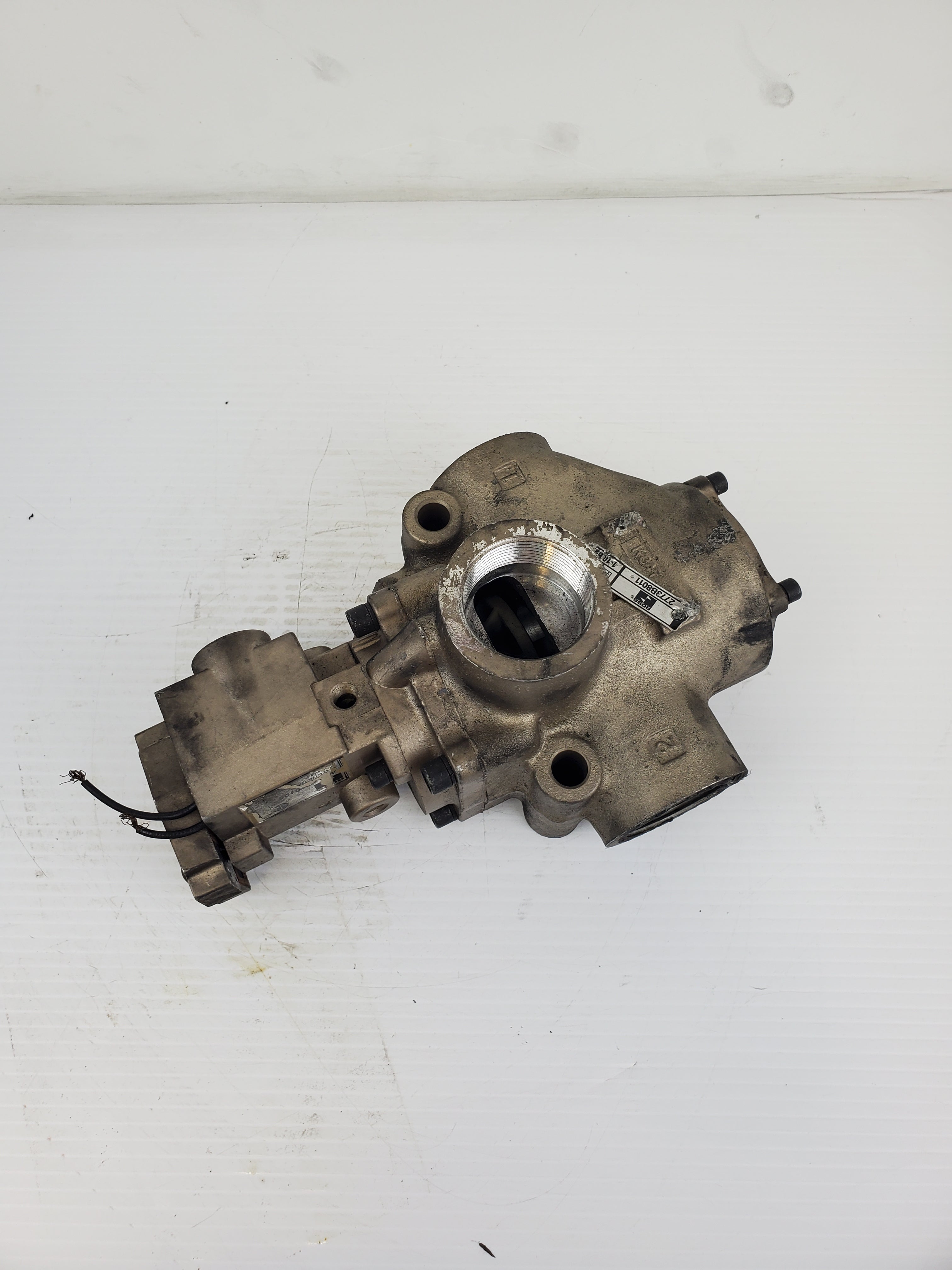 Ross 2773B8011 Directional Control Valve