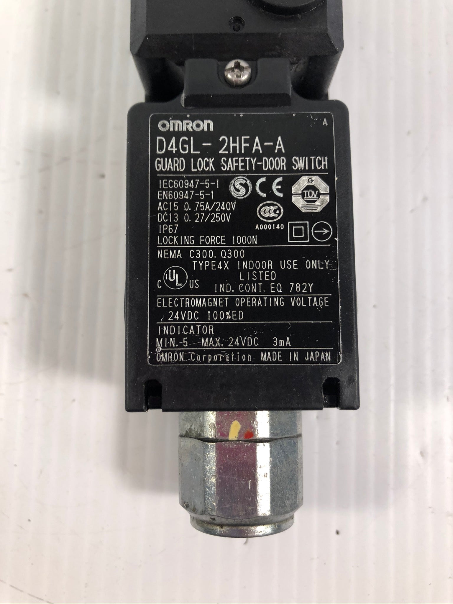 Omron D4GL-2HFA-A Guard Lock Safety Door Switch D4GL2HFAA