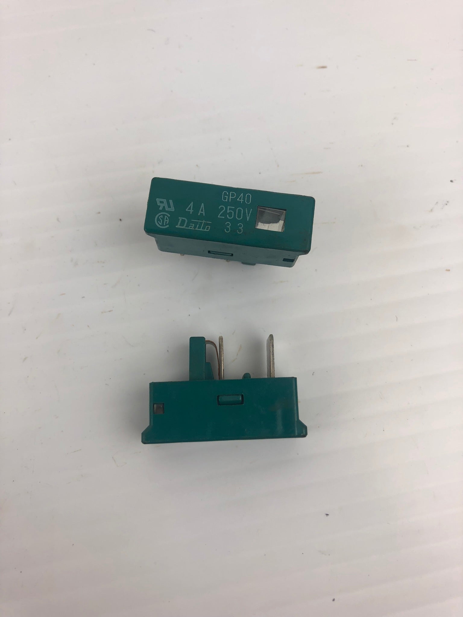 Daito GP40 Indicating Fuses 4A 250V - Lot of 2
