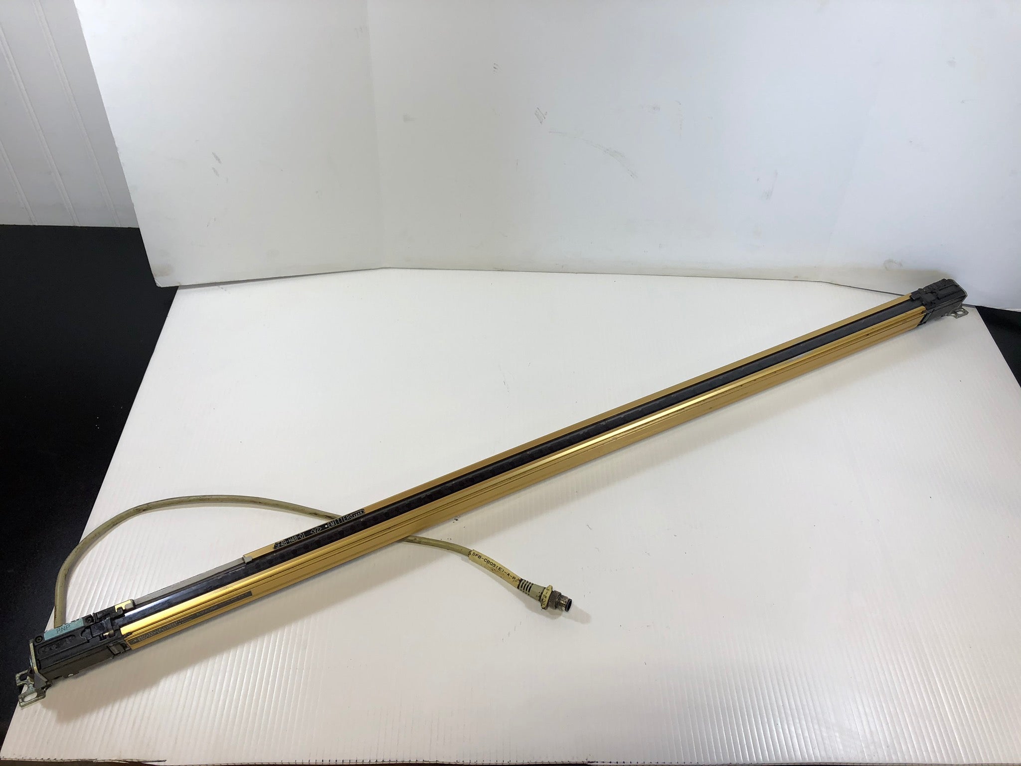 Panasonic SF4B-H48-01 E (V2) Safety Light Curtain Emitter SFB-CB05(E)-A-P