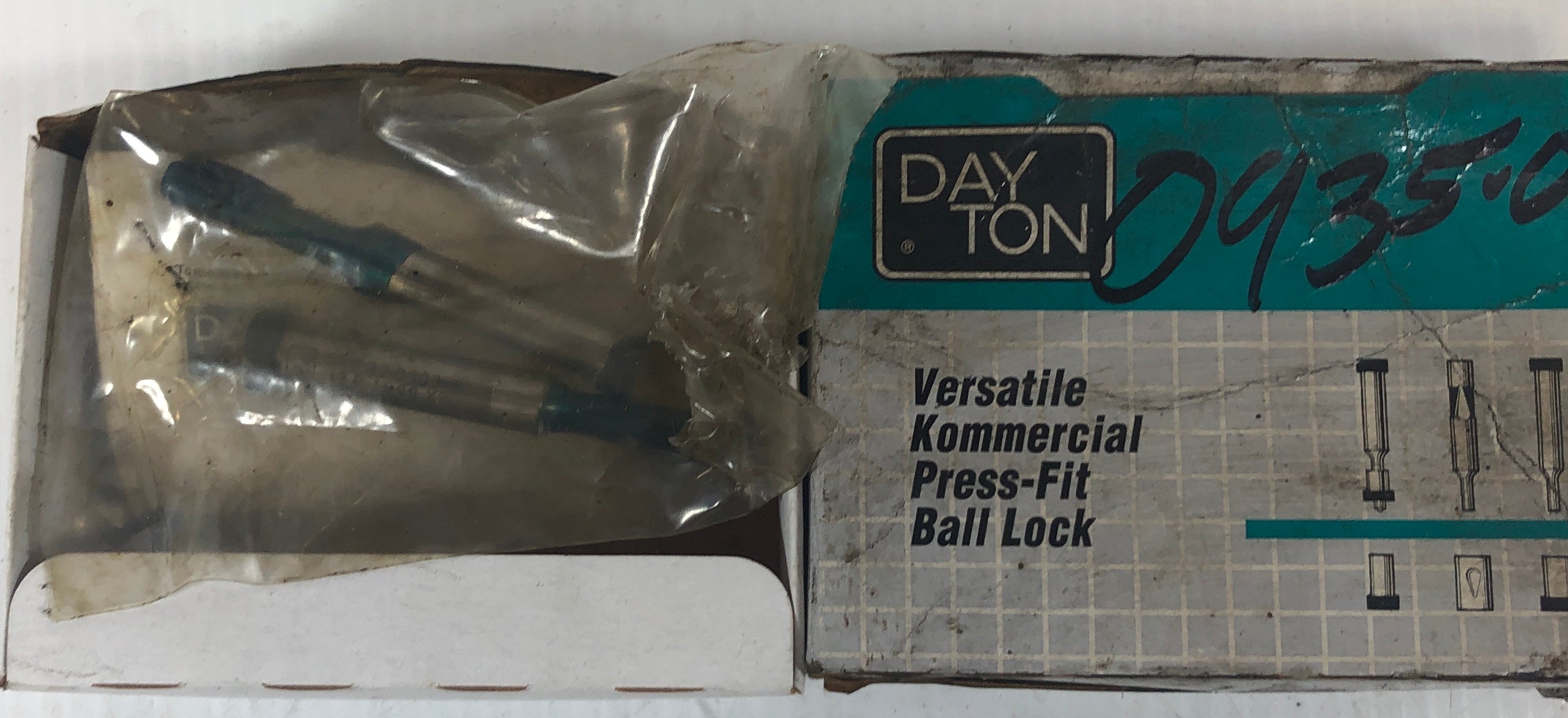 Dayton Versatile Kommercial Press Fit Ball Lock KPX37D300 Box of 2